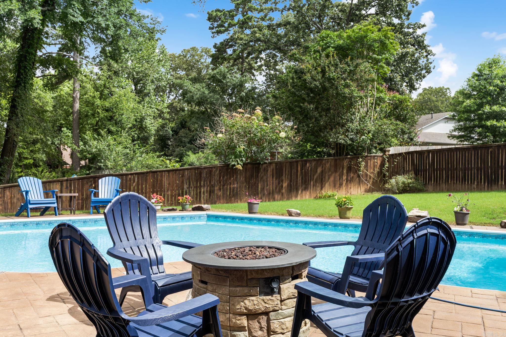5 Breezewood Cove