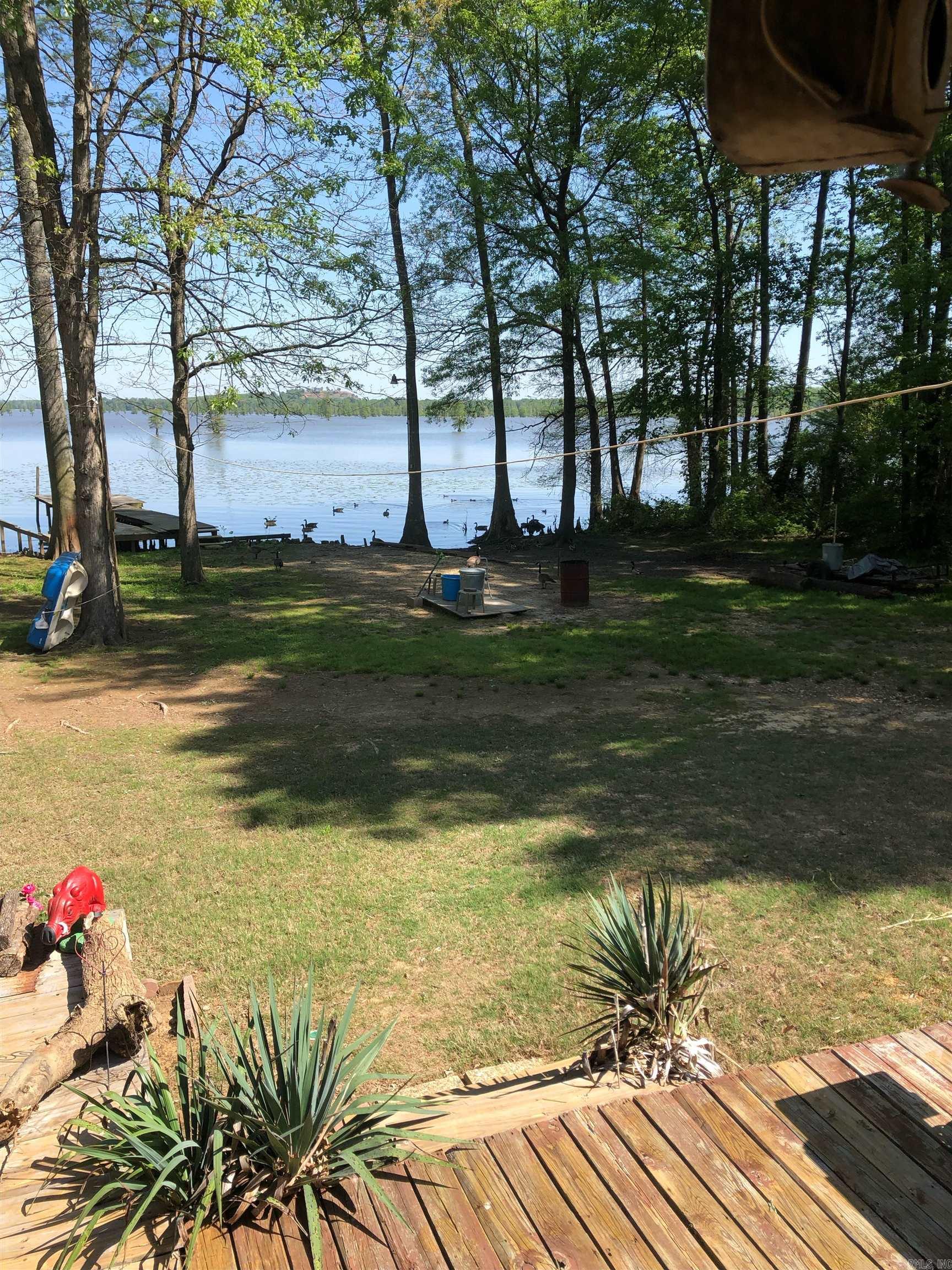 27 Norman Ln