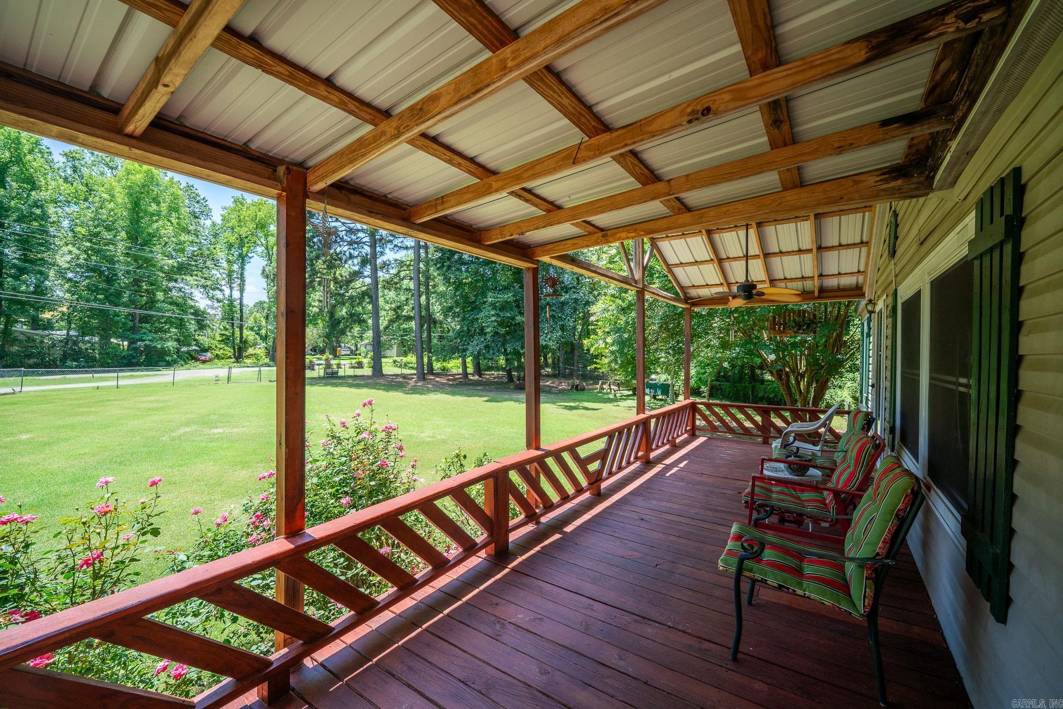 27 Norman Ln
