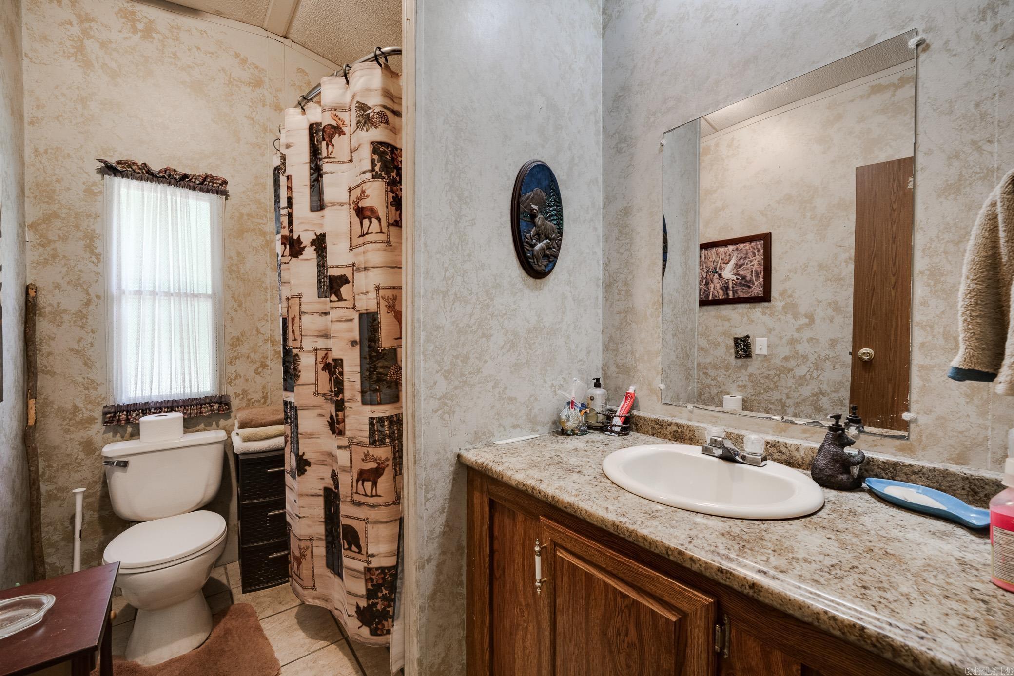 27 Norman Ln