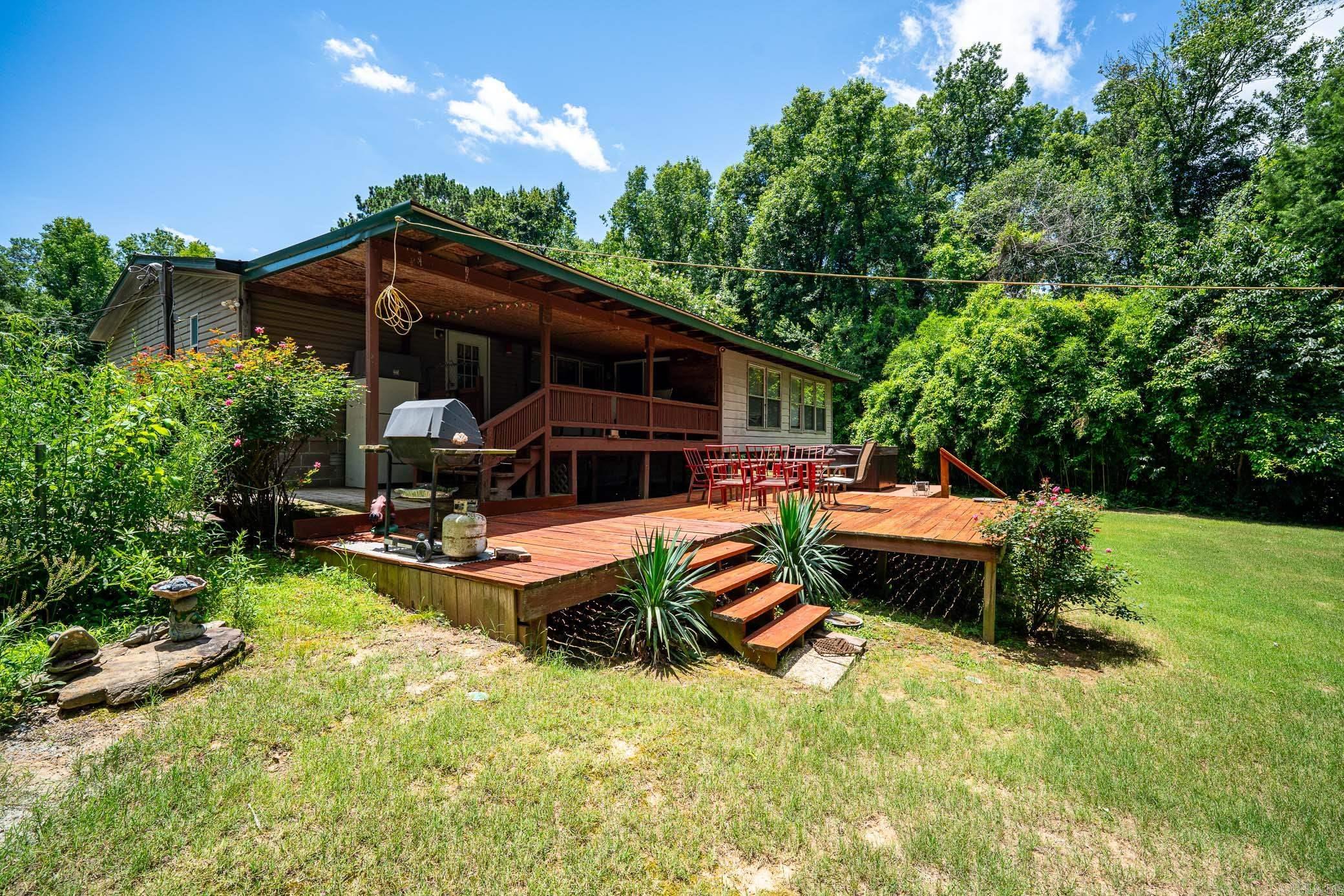 27 Norman Ln
