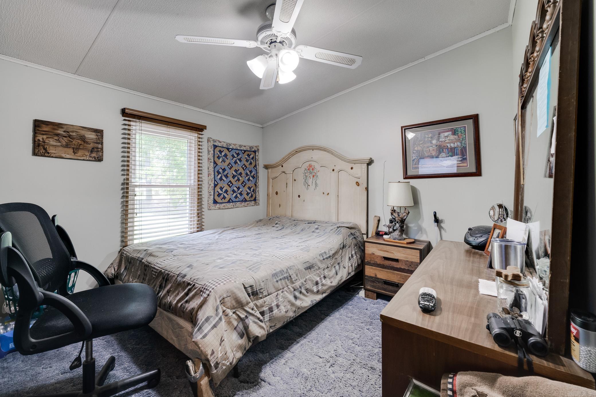 27 Norman Ln