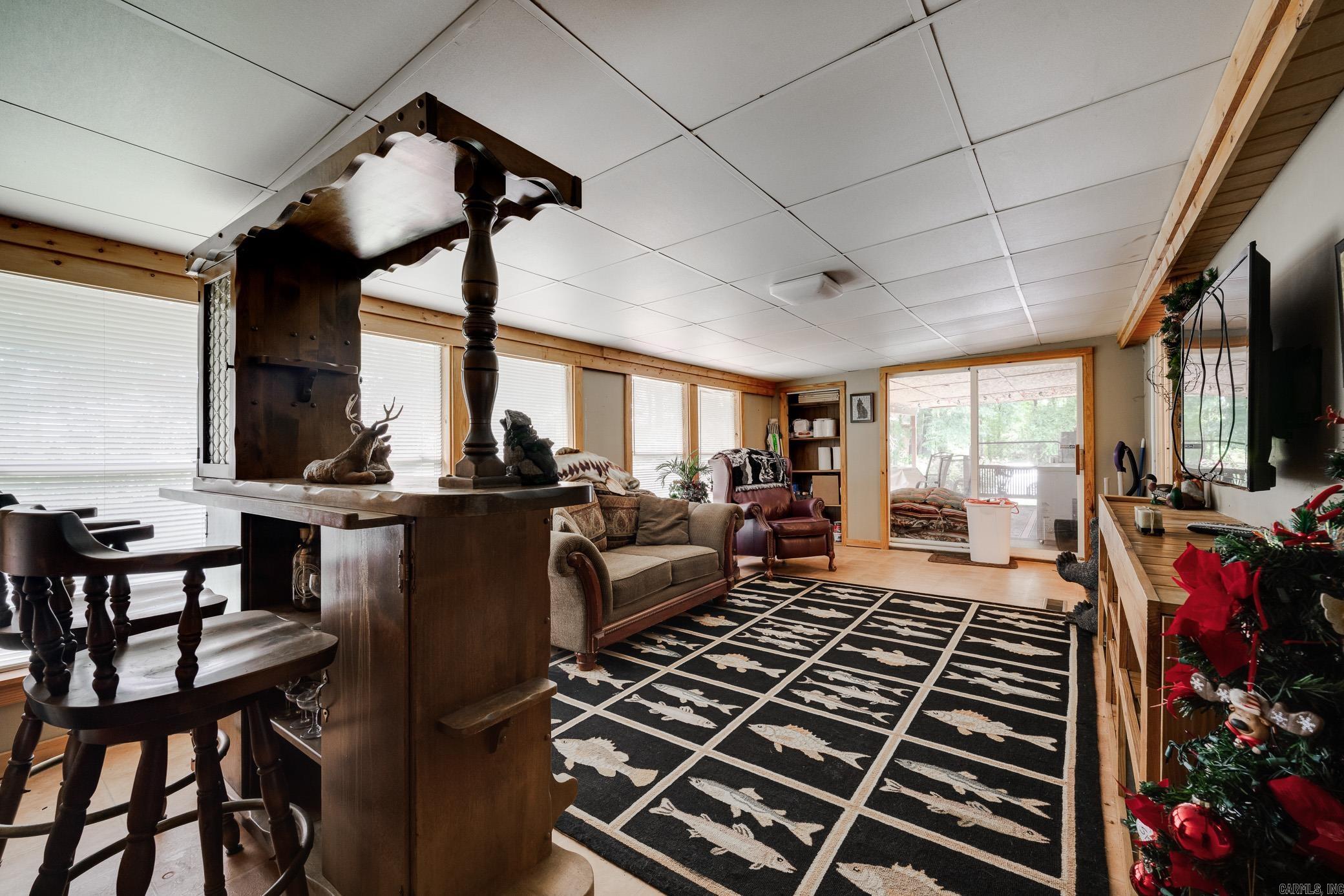 27 Norman Ln