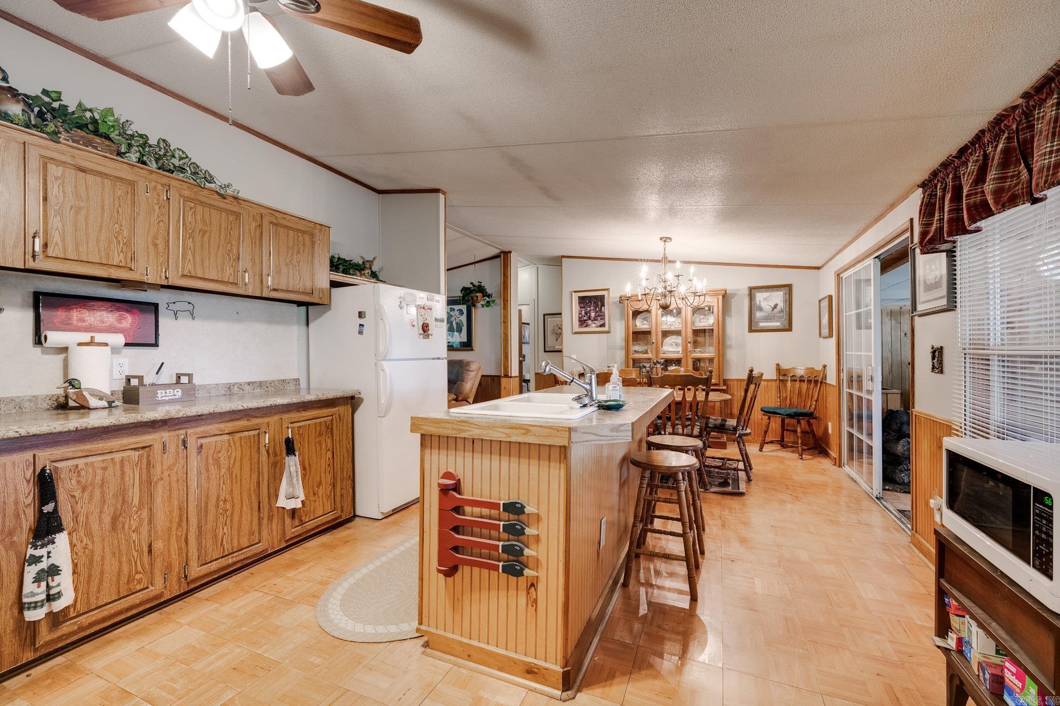 27 Norman Ln