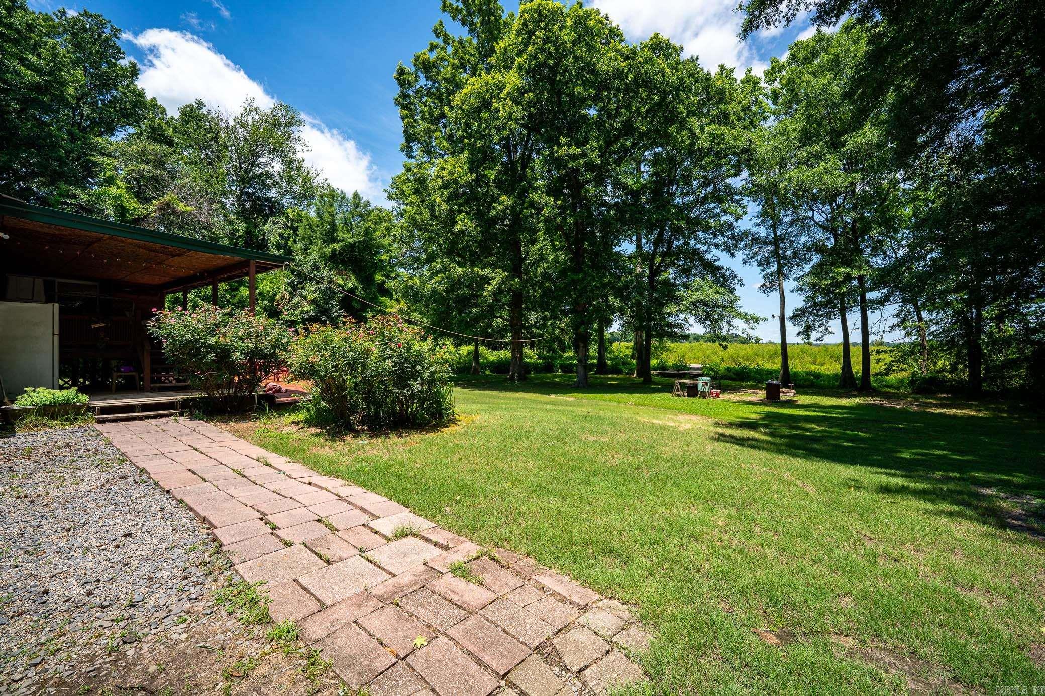 27 Norman Ln