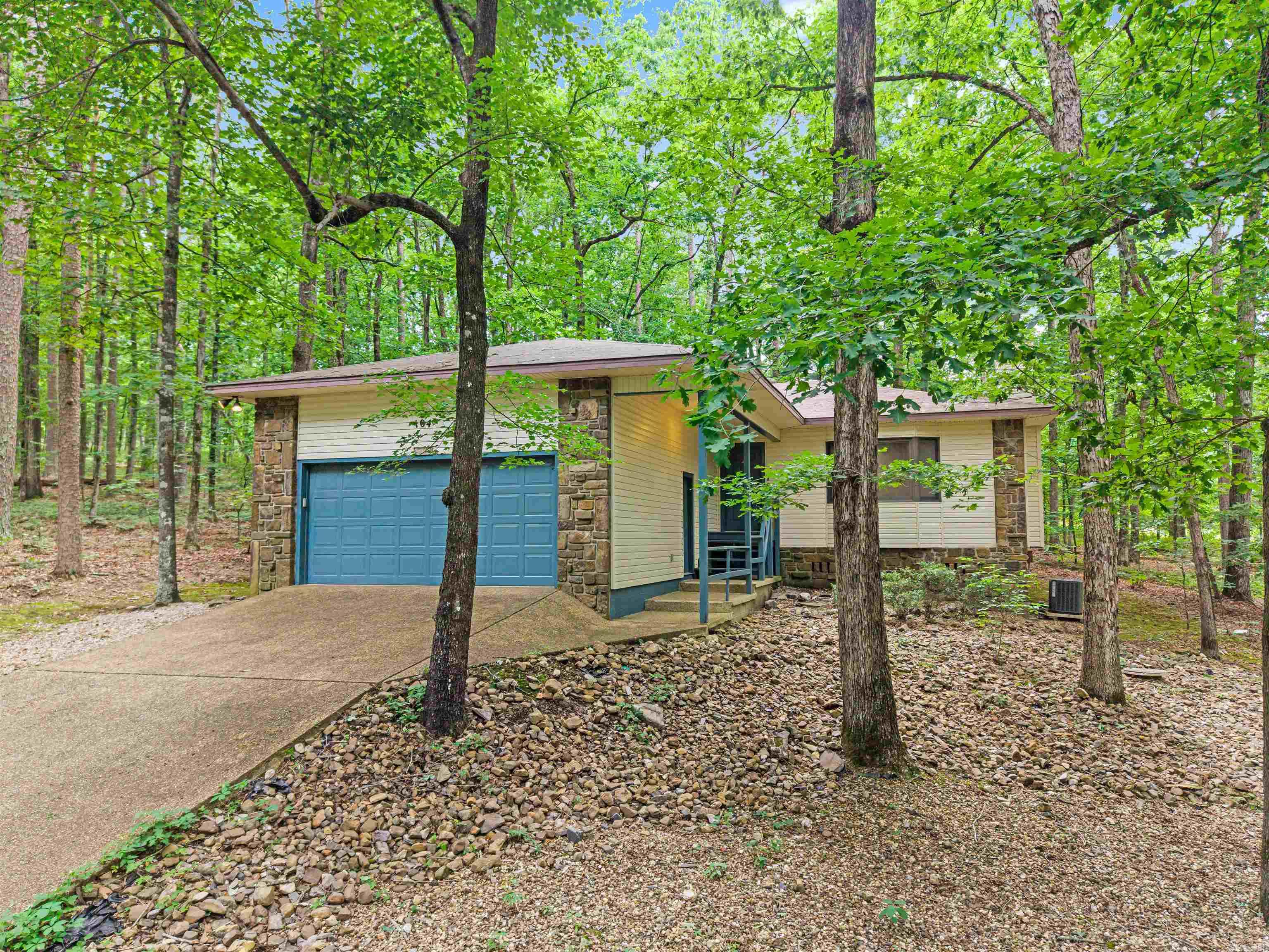 104 Aspe Lane