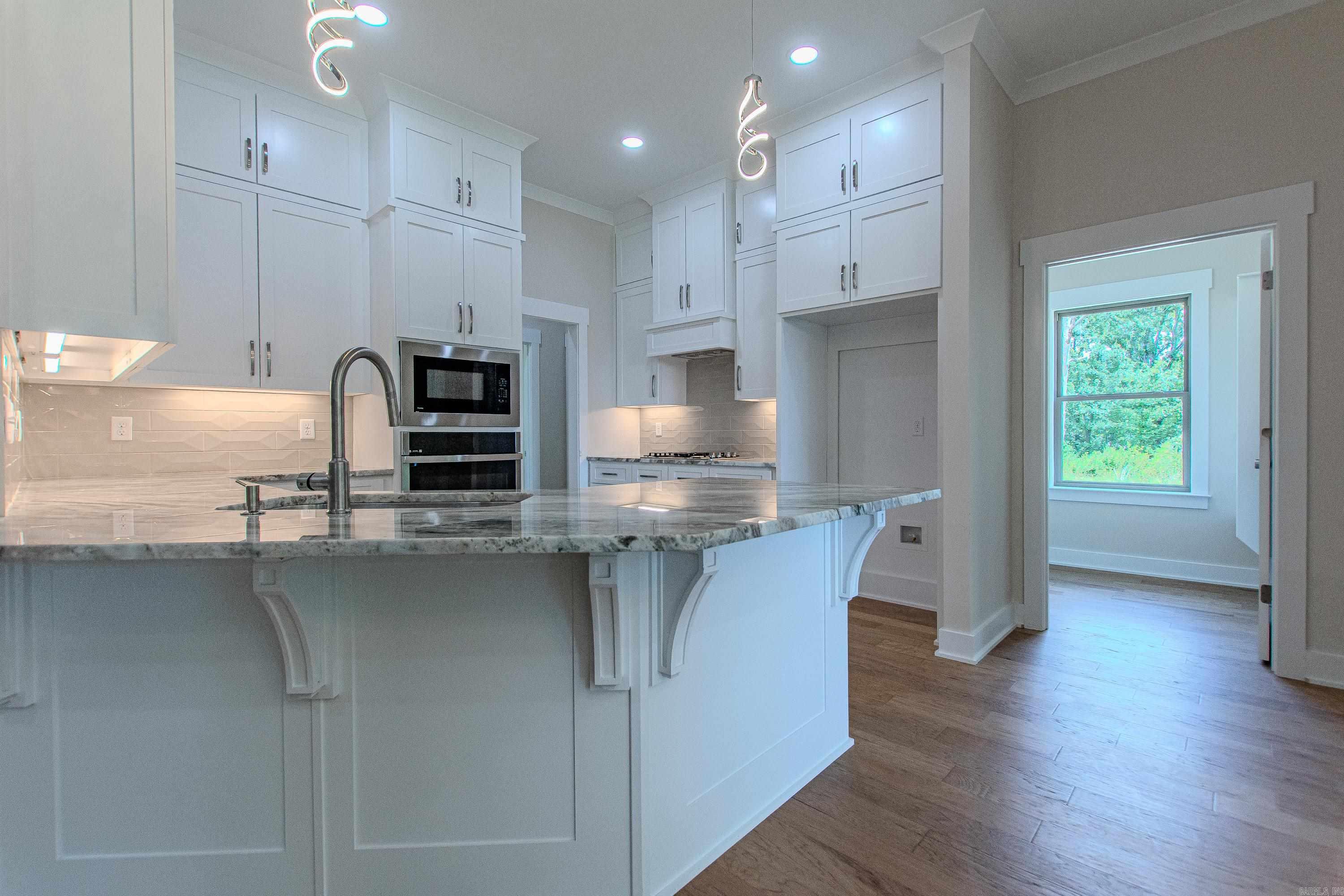 809 Conrad Cove