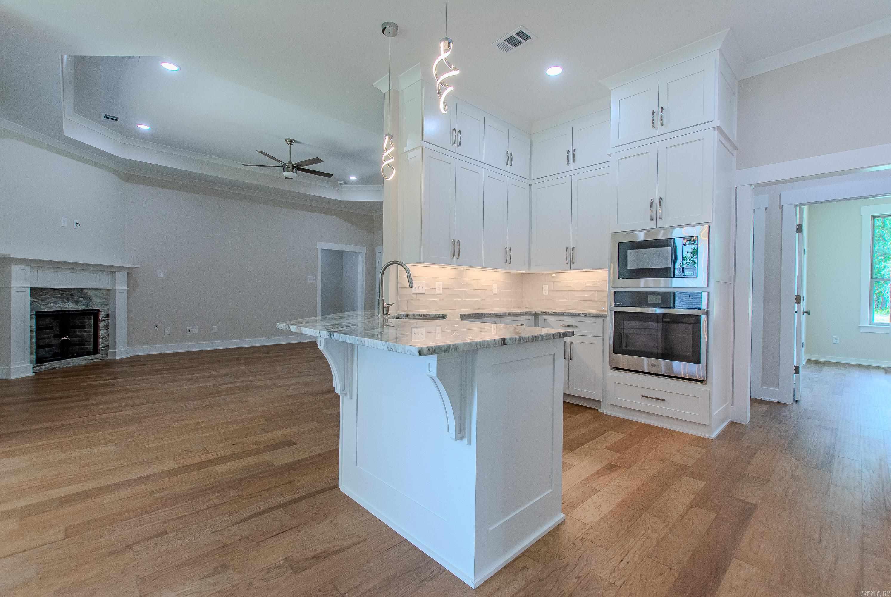 809 Conrad Cove