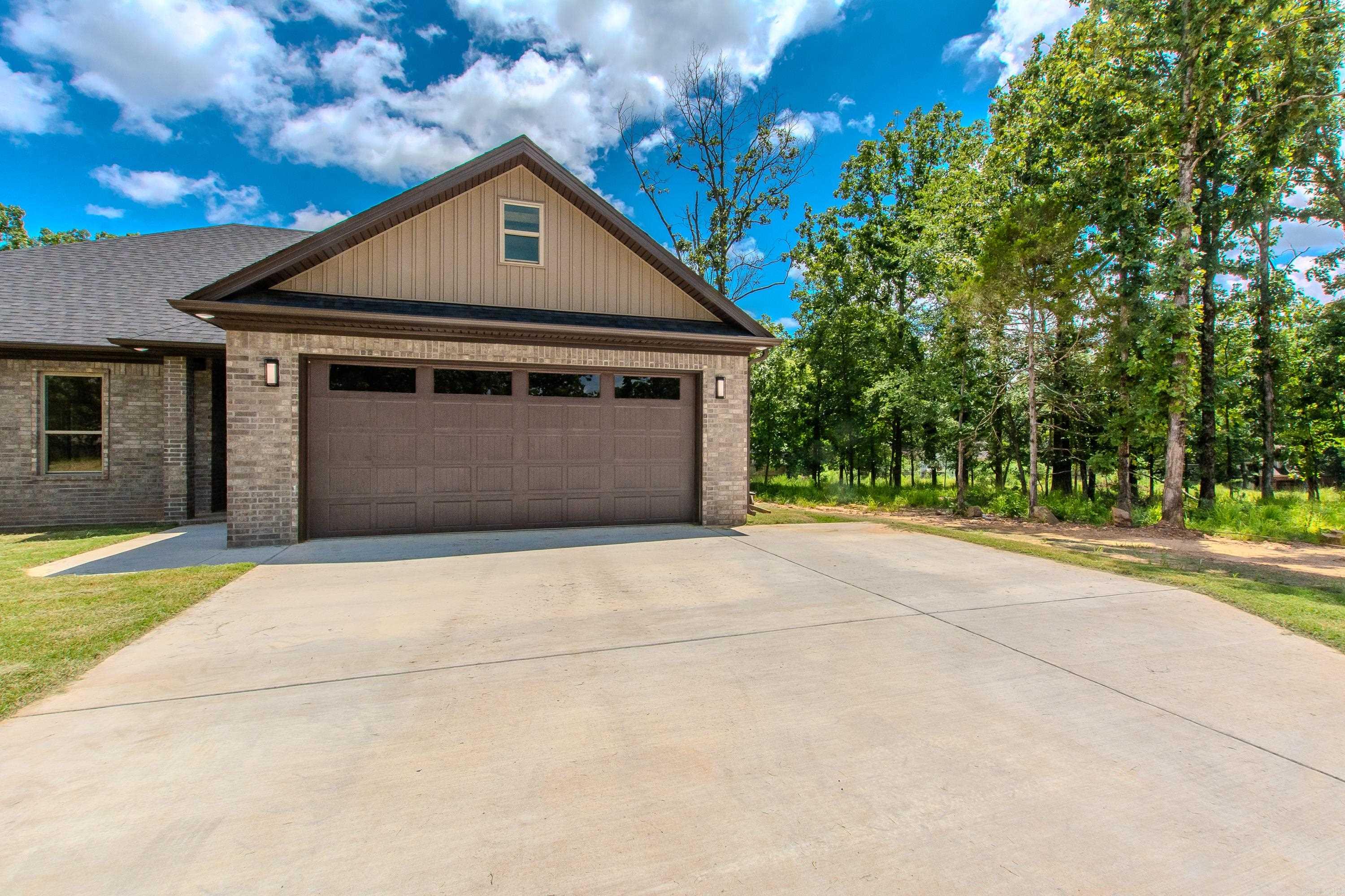 809 Conrad Cove