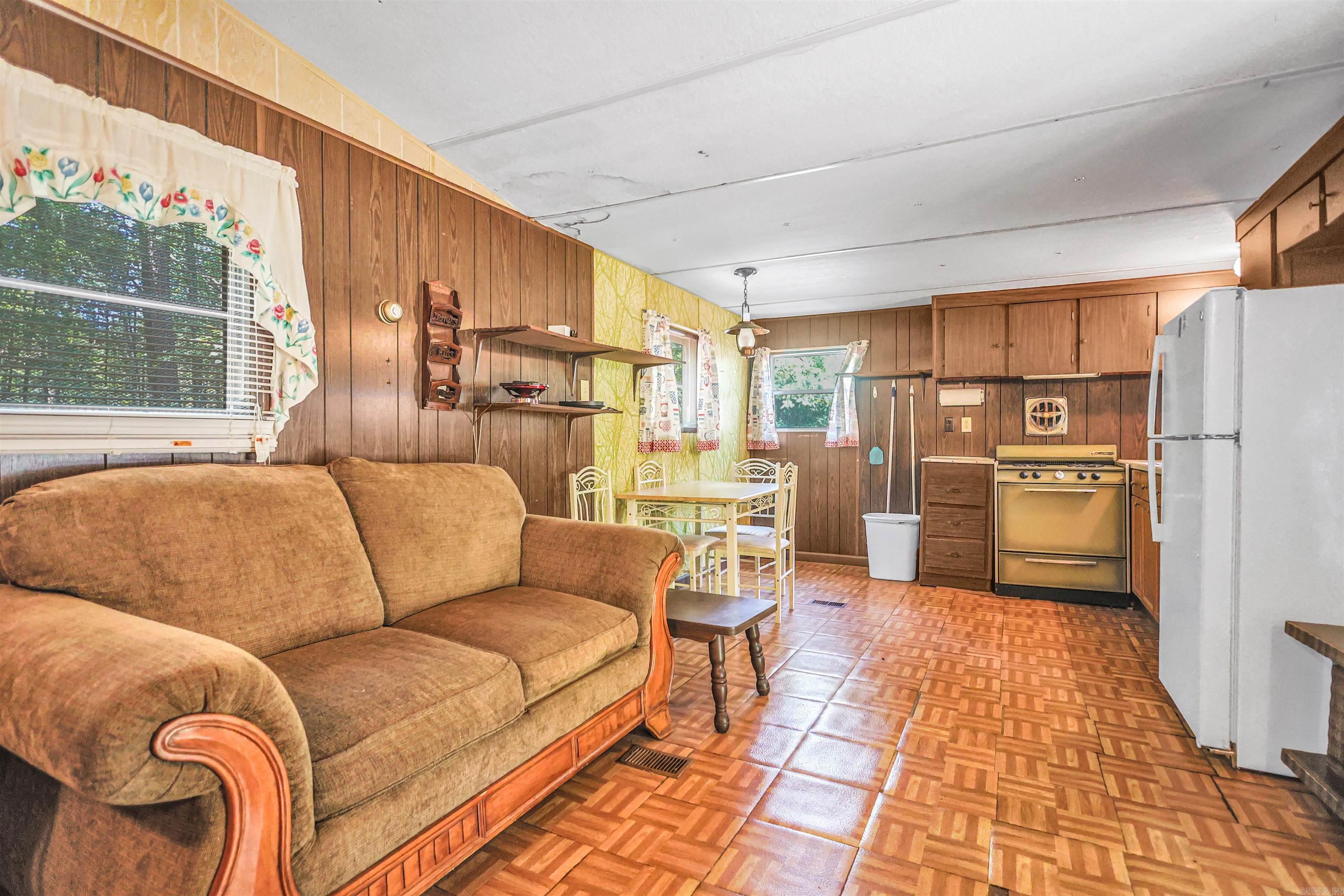84 Oak Lane