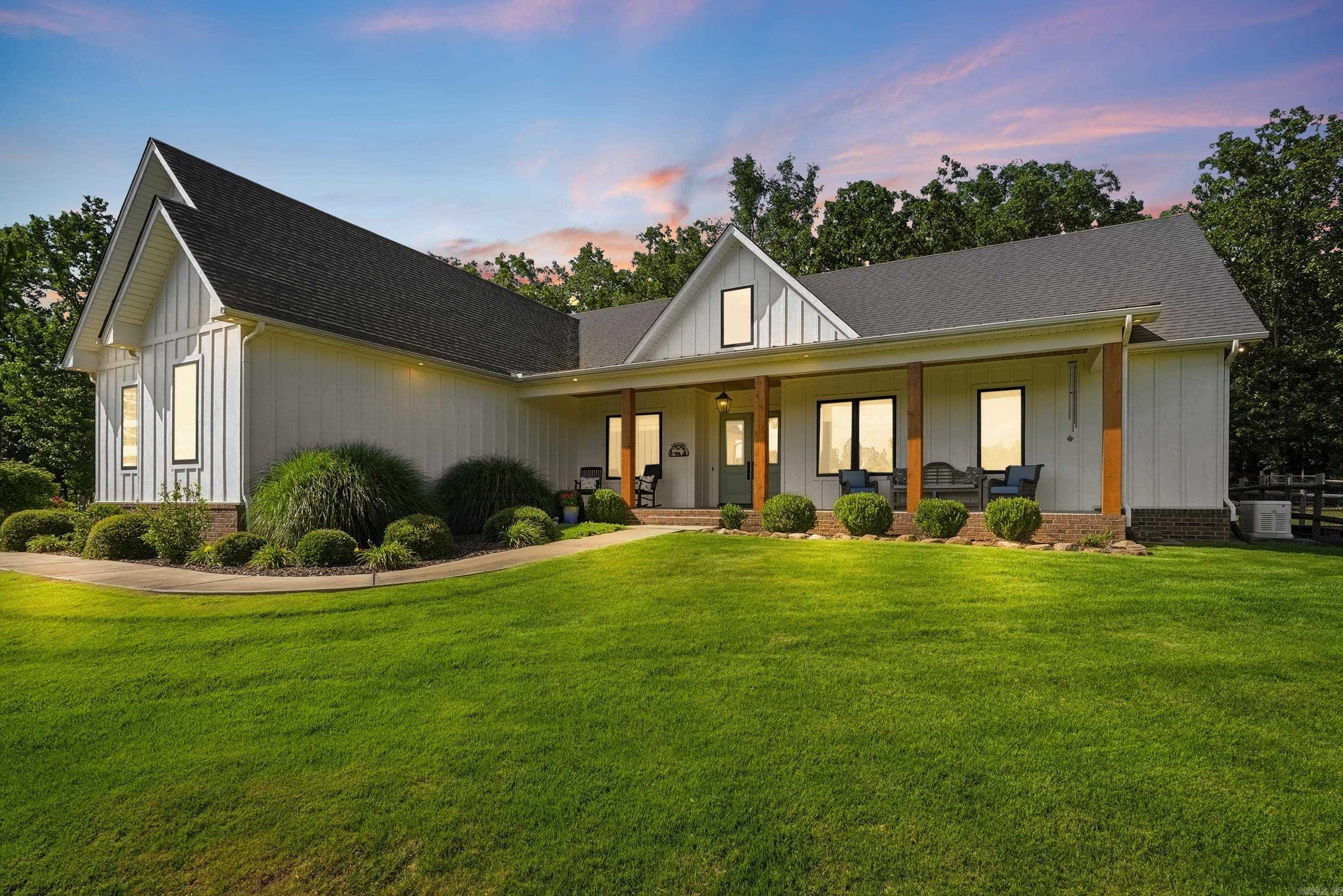 49 Goshen Valley Dr