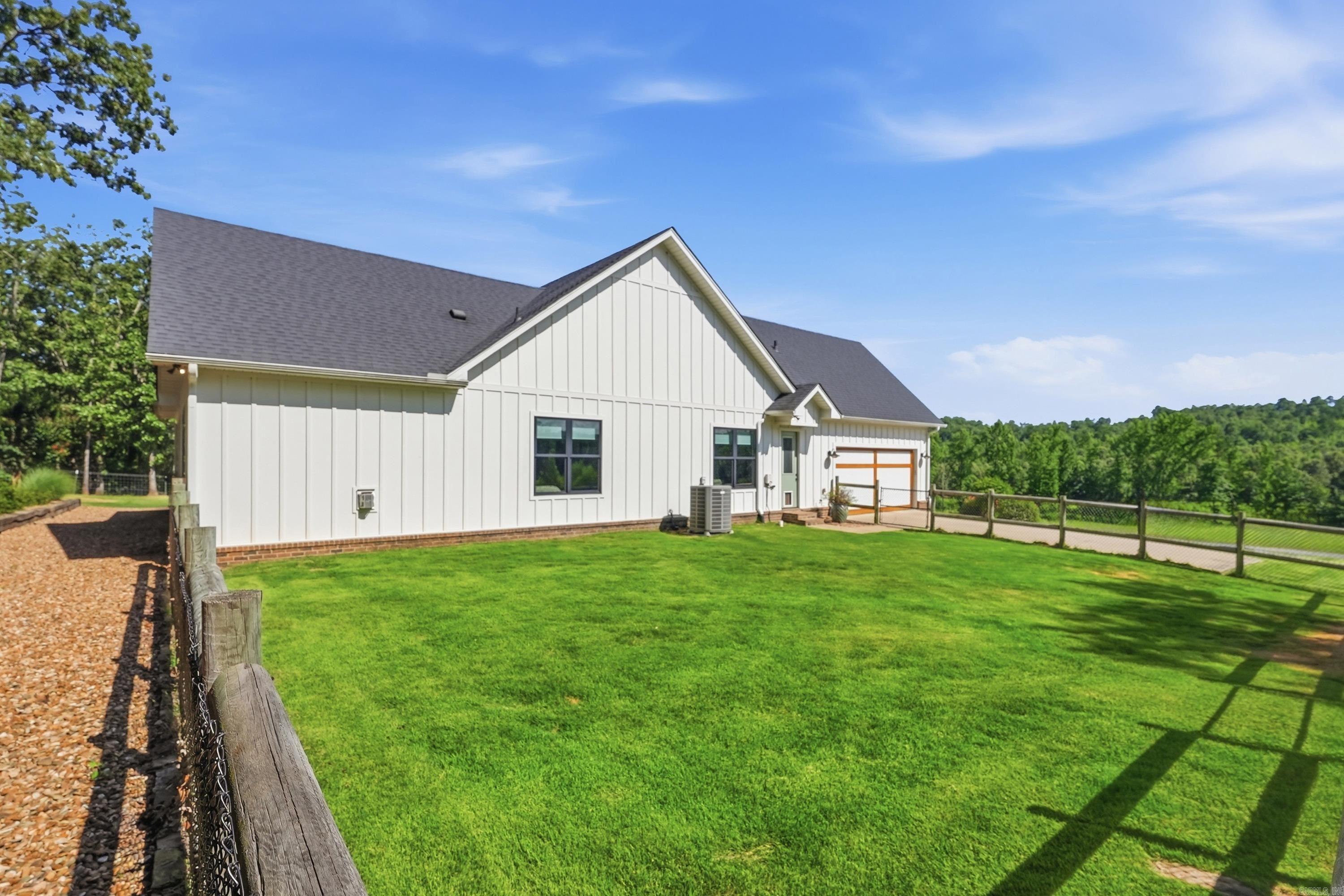 49 Goshen Valley Dr