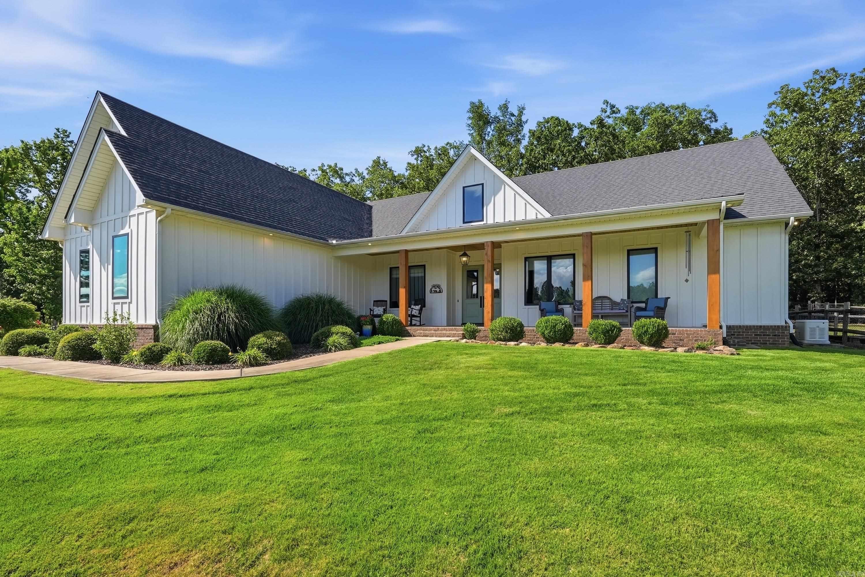 49 Goshen Valley Dr