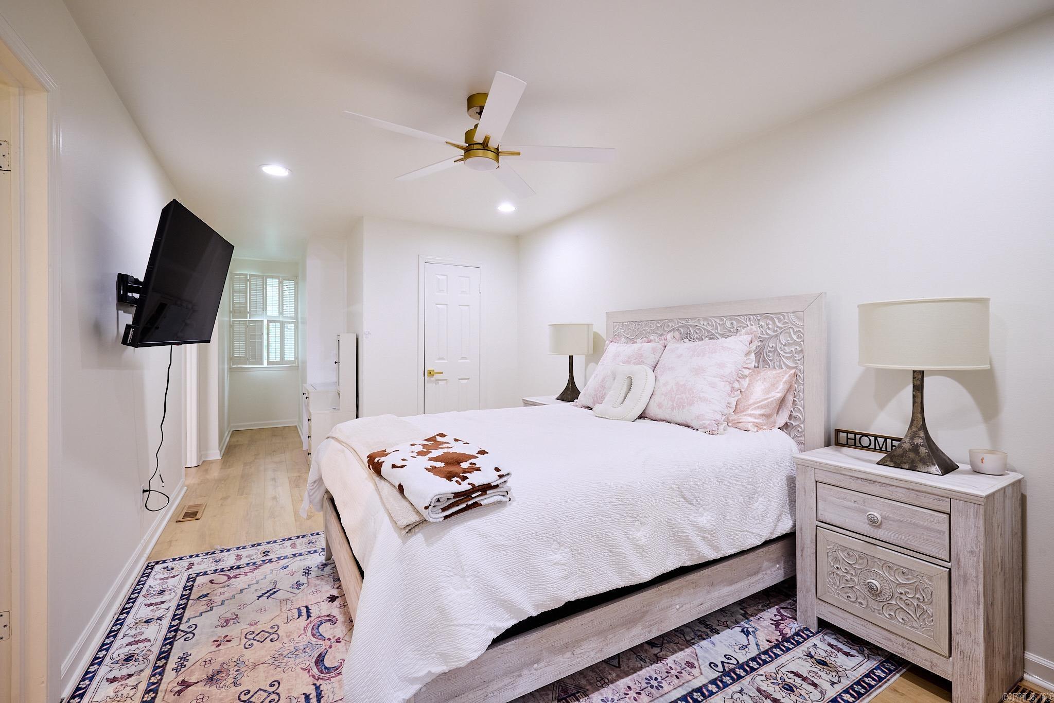 75 Kingsbridge Way
