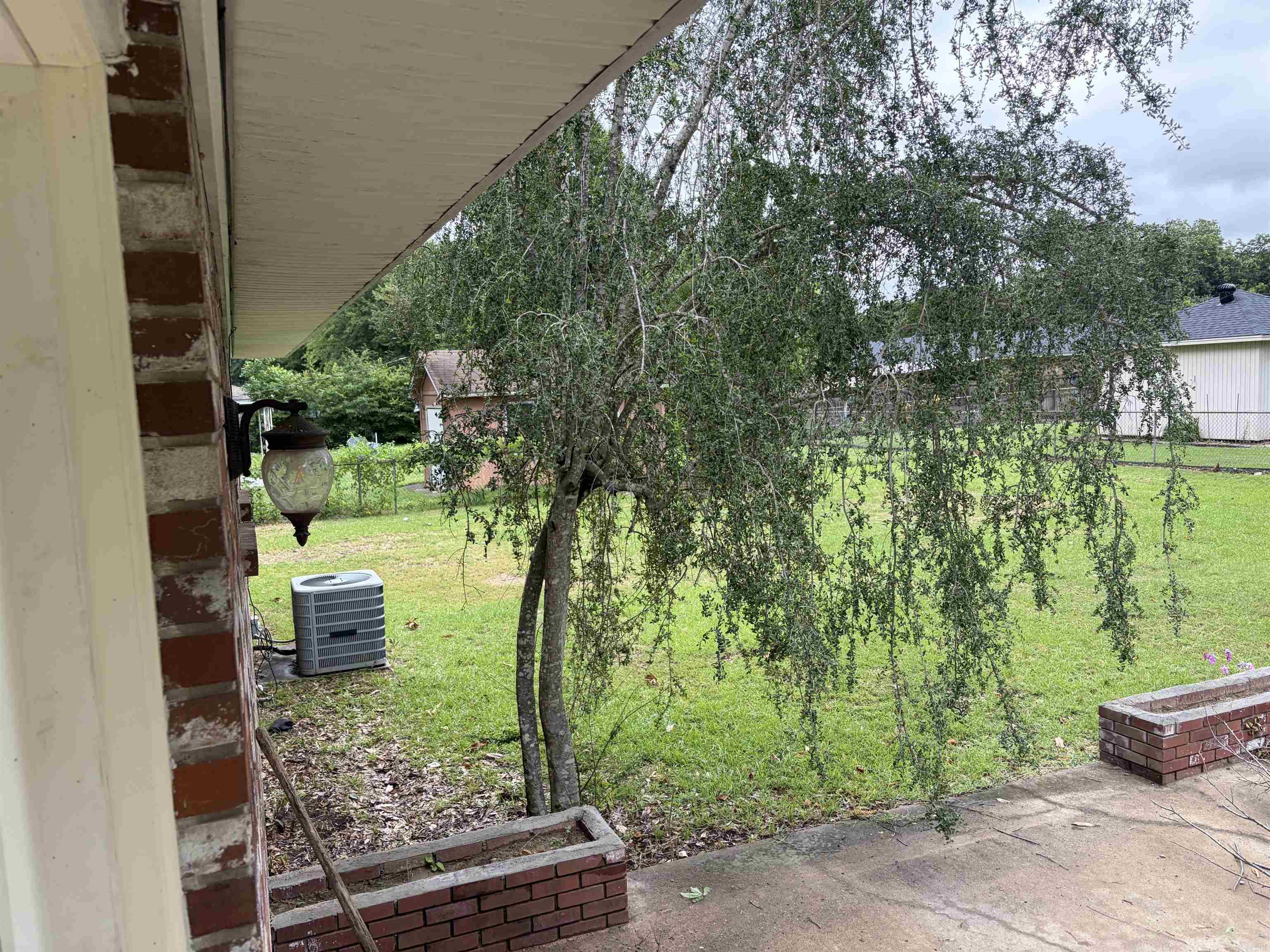 522 Robinette Street