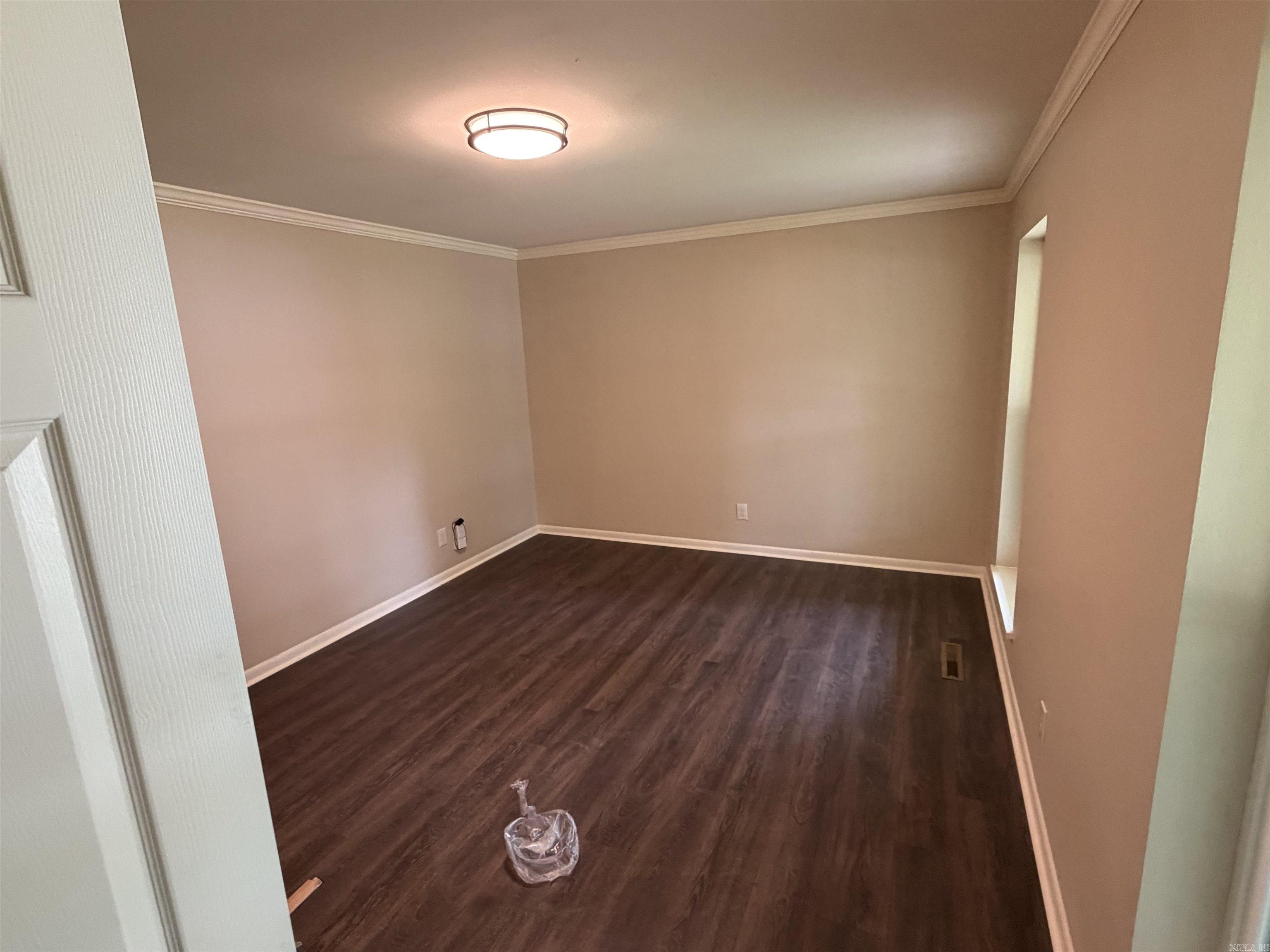 522 Robinette Street