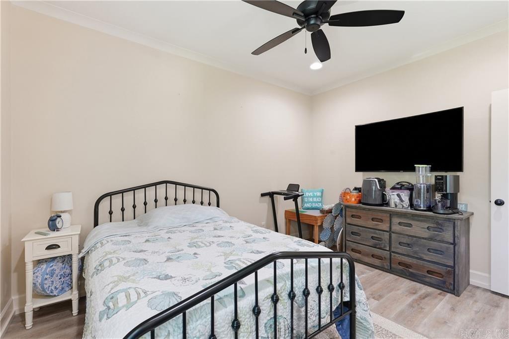2503 Bradley Lane