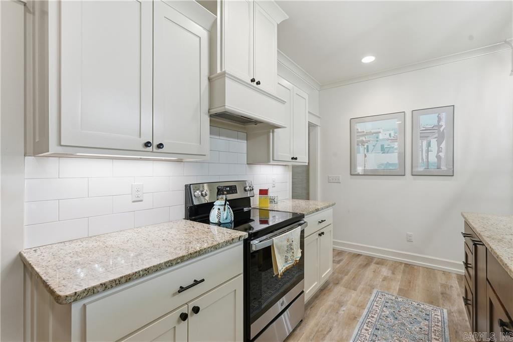 2503 Bradley Lane