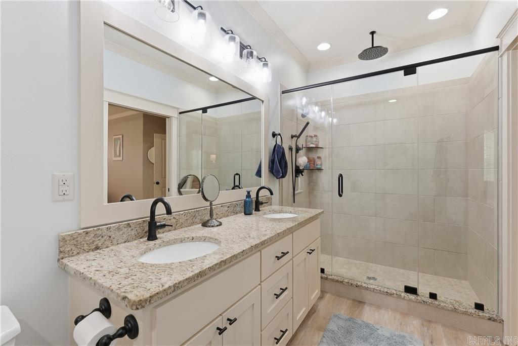 2503 Bradley Lane