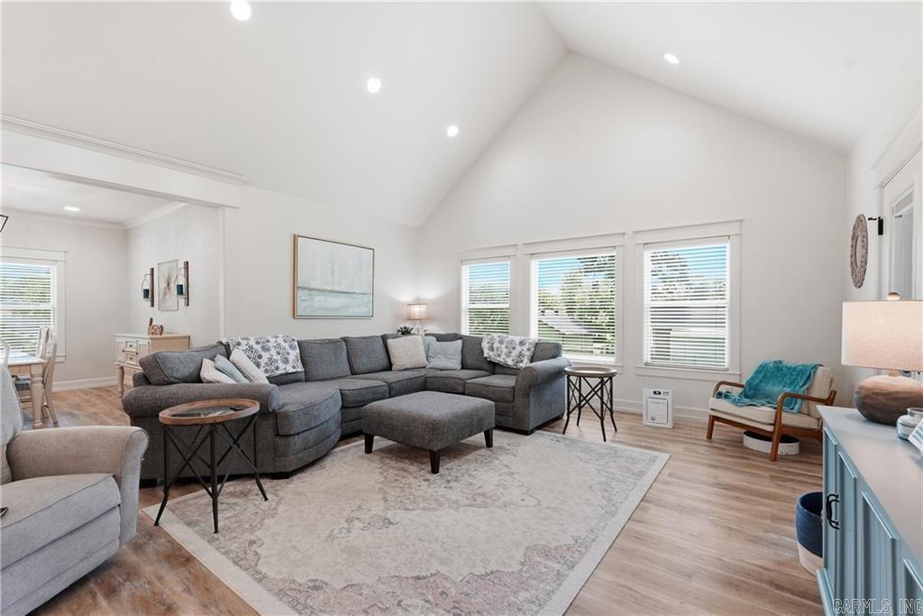 2503 Bradley Lane