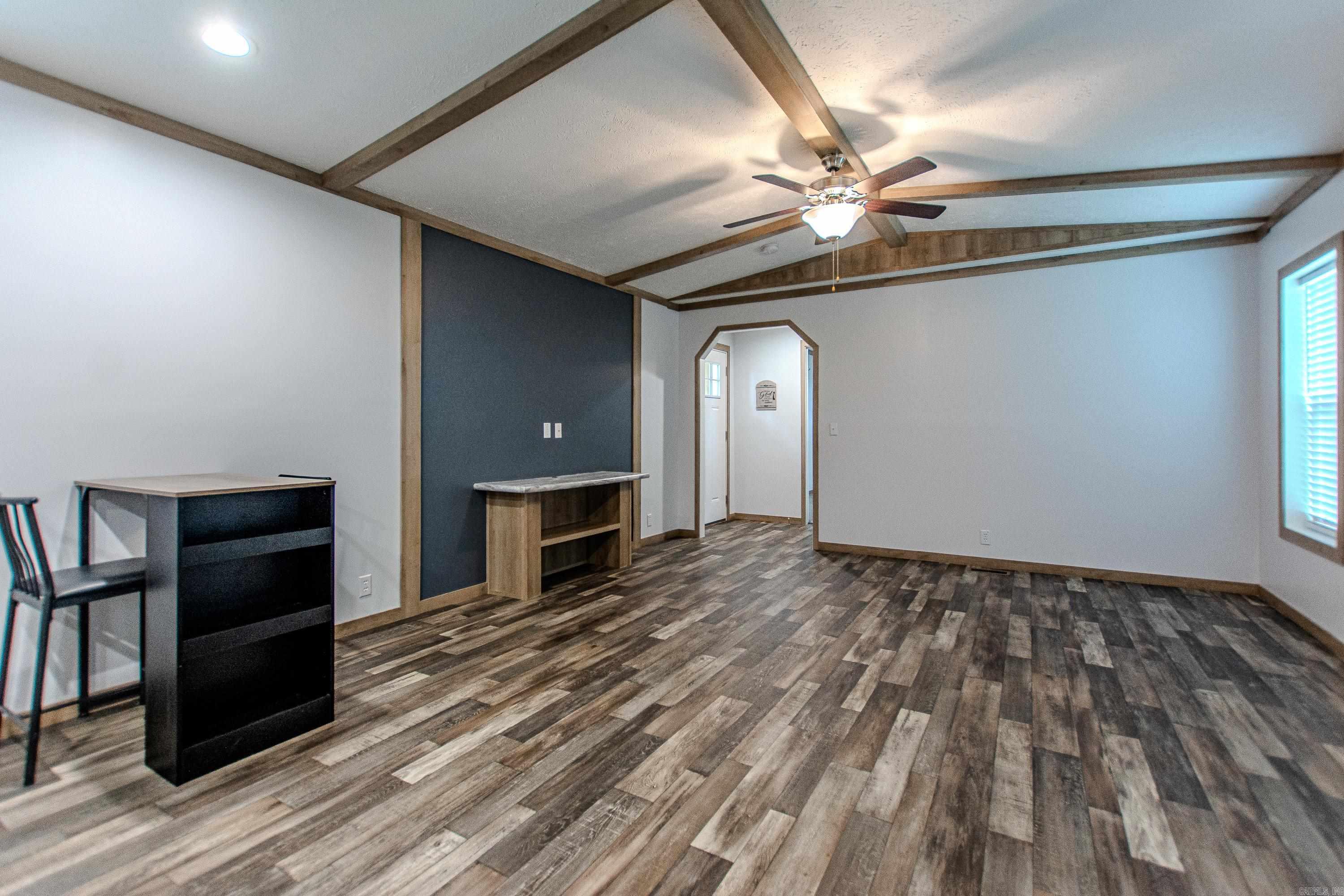 2339 Lee Circle