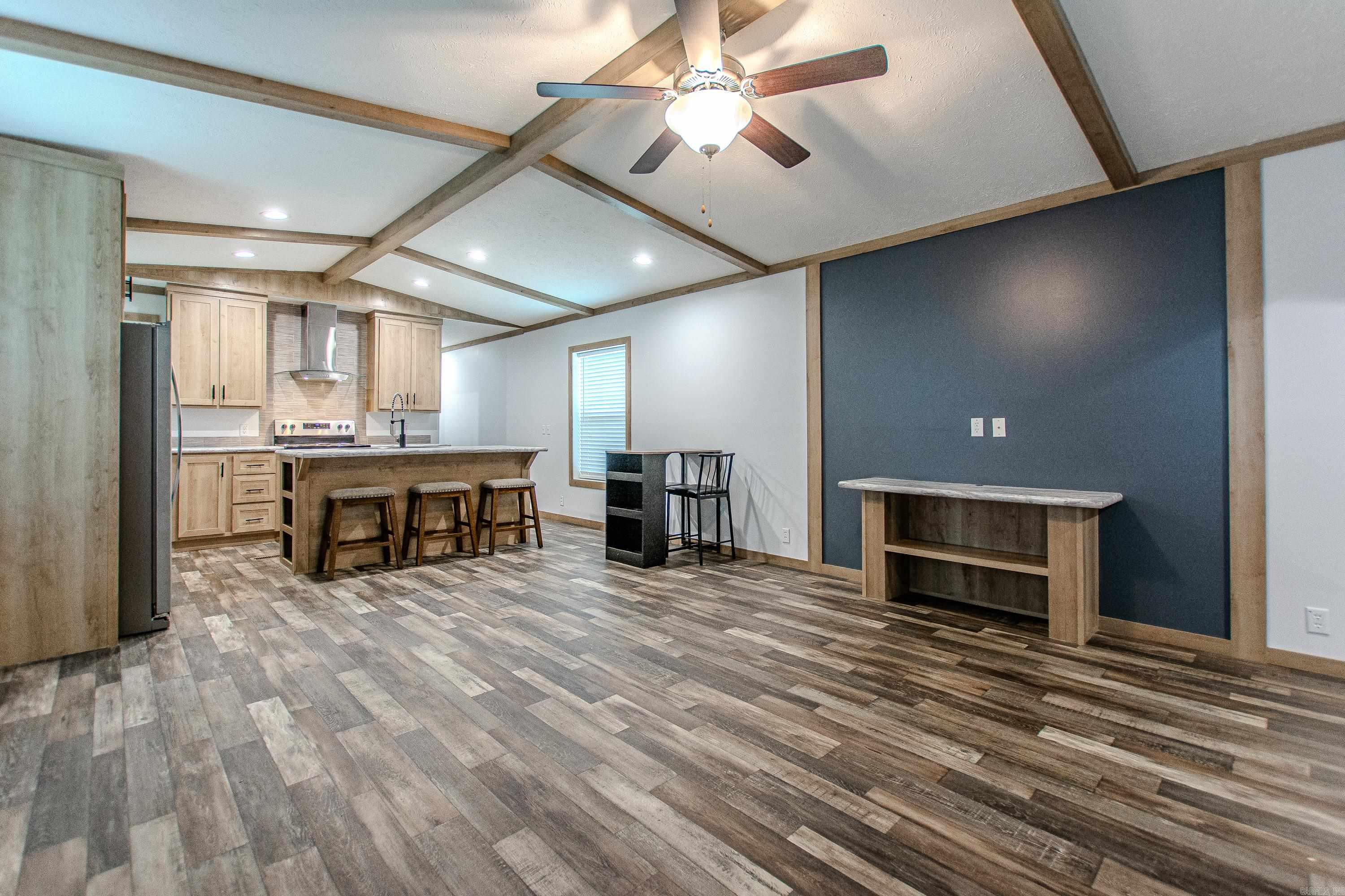 2339 Lee Circle
