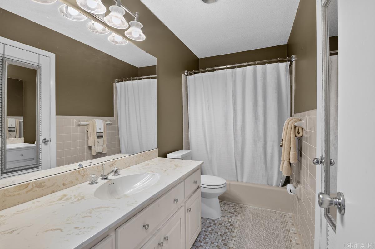 3402 Shenandoah Valley Drive