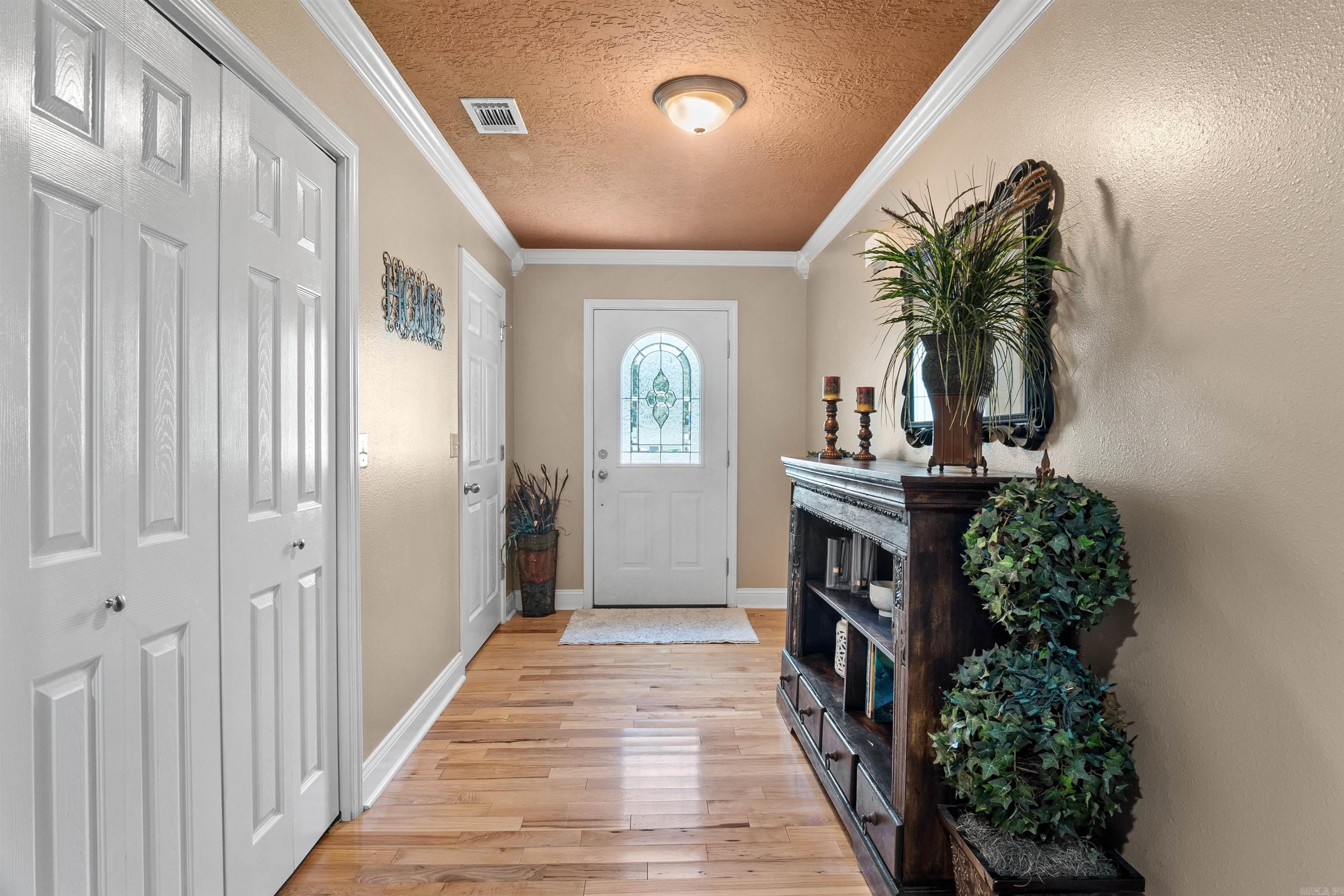 11 Royal Cir