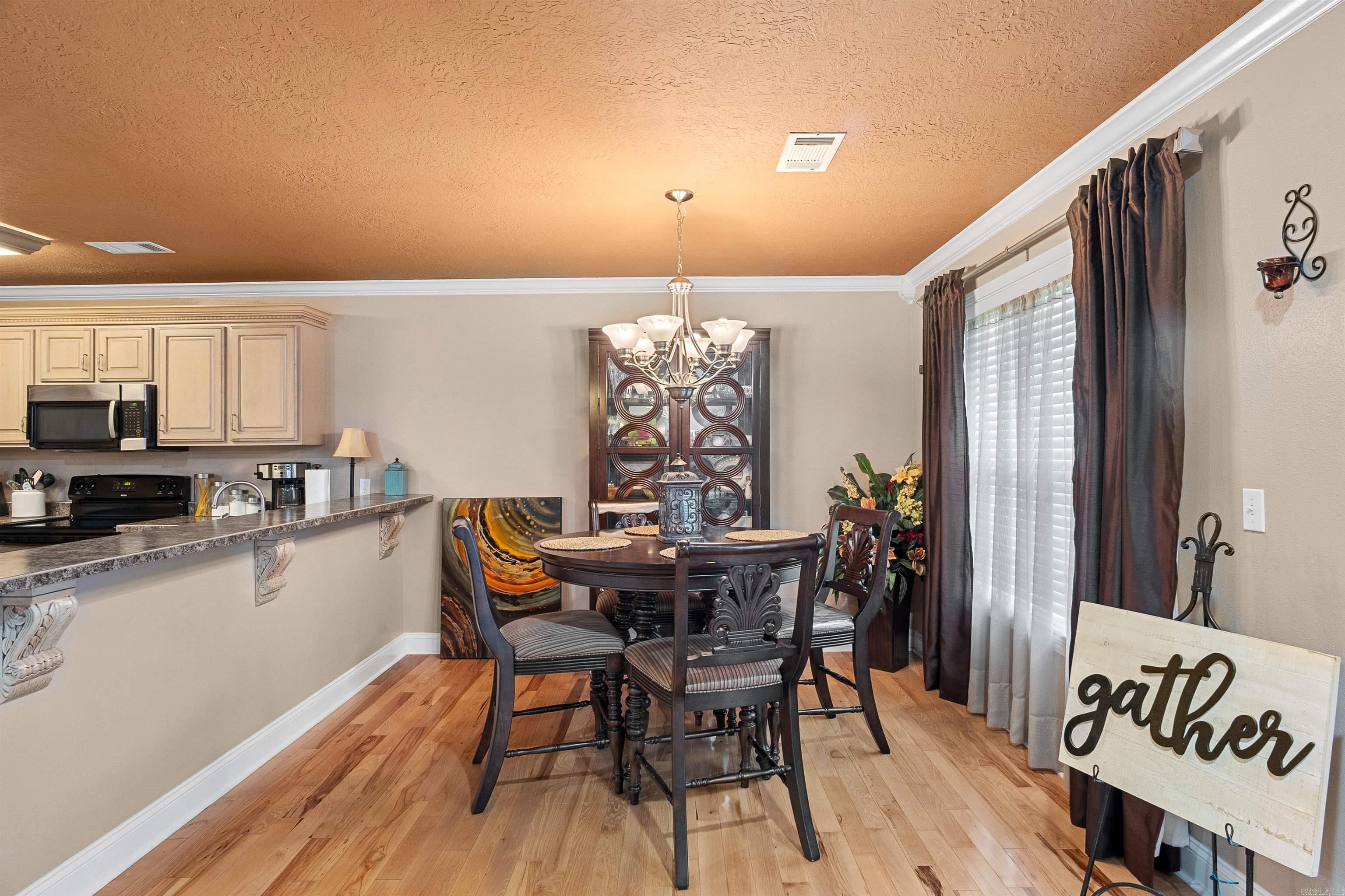 11 Royal Cir