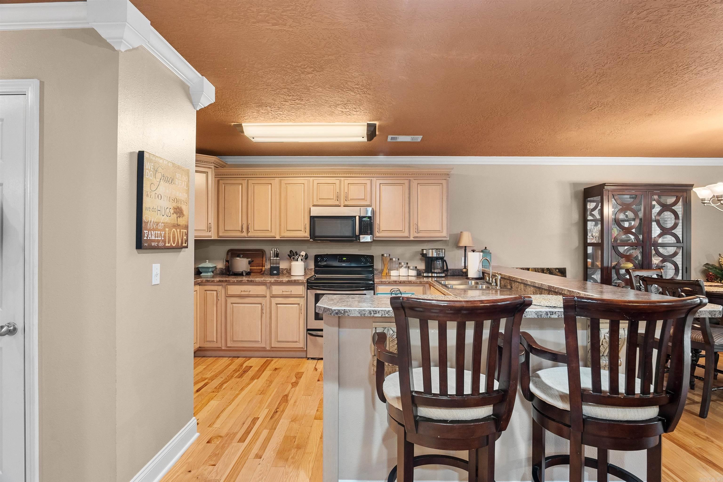 11 Royal Cir