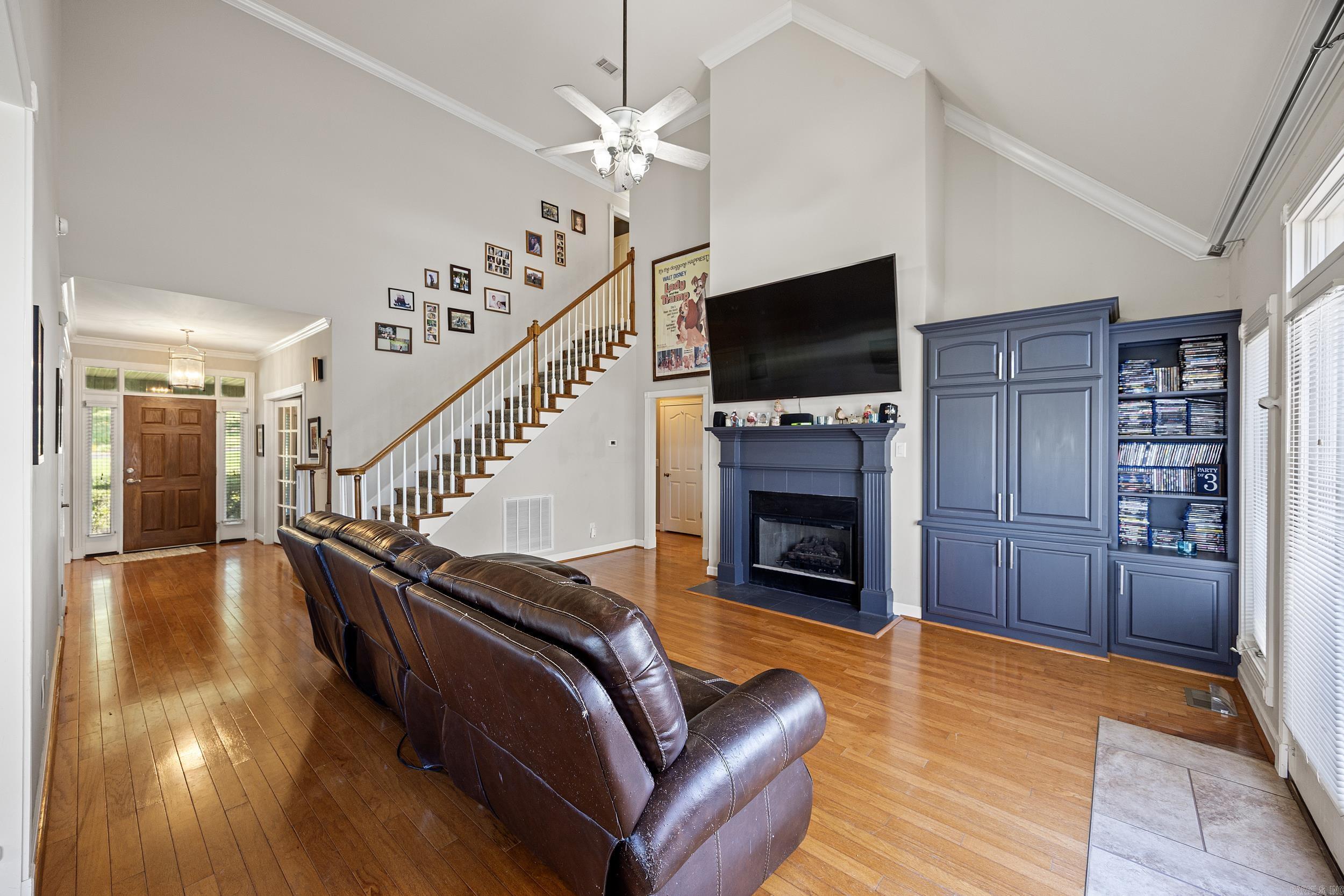 49 Castle Rock Dr