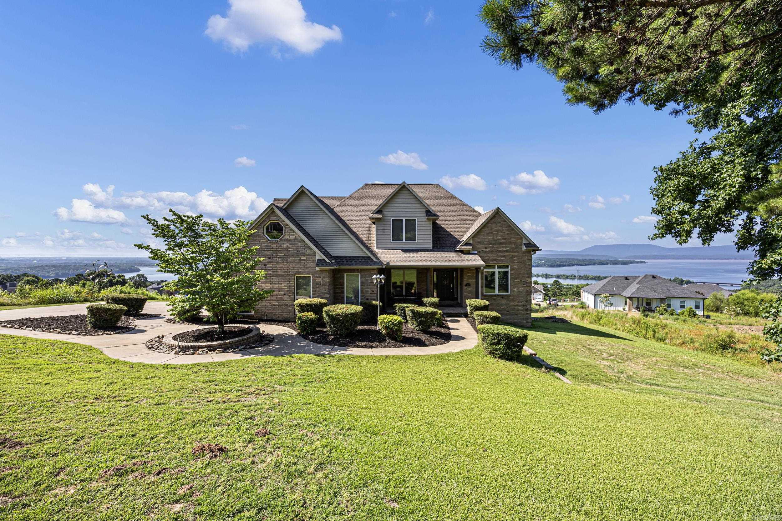 49 Castle Rock Dr