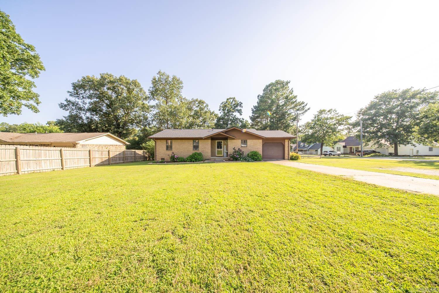 4 Amanda Drive