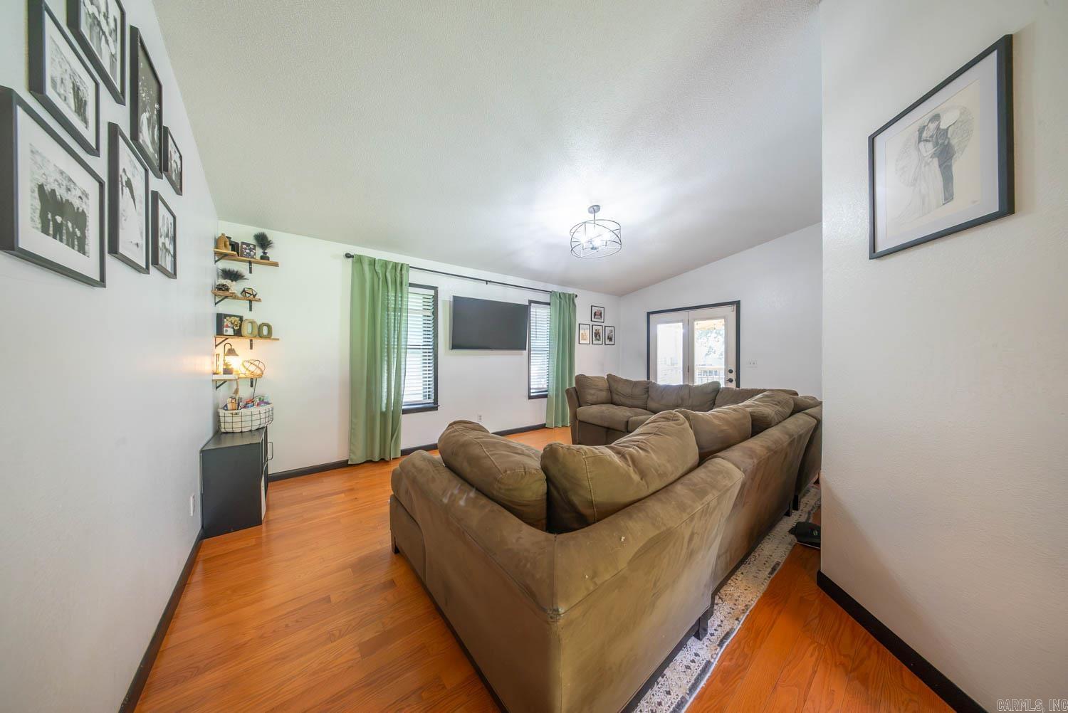 4 Amanda Drive