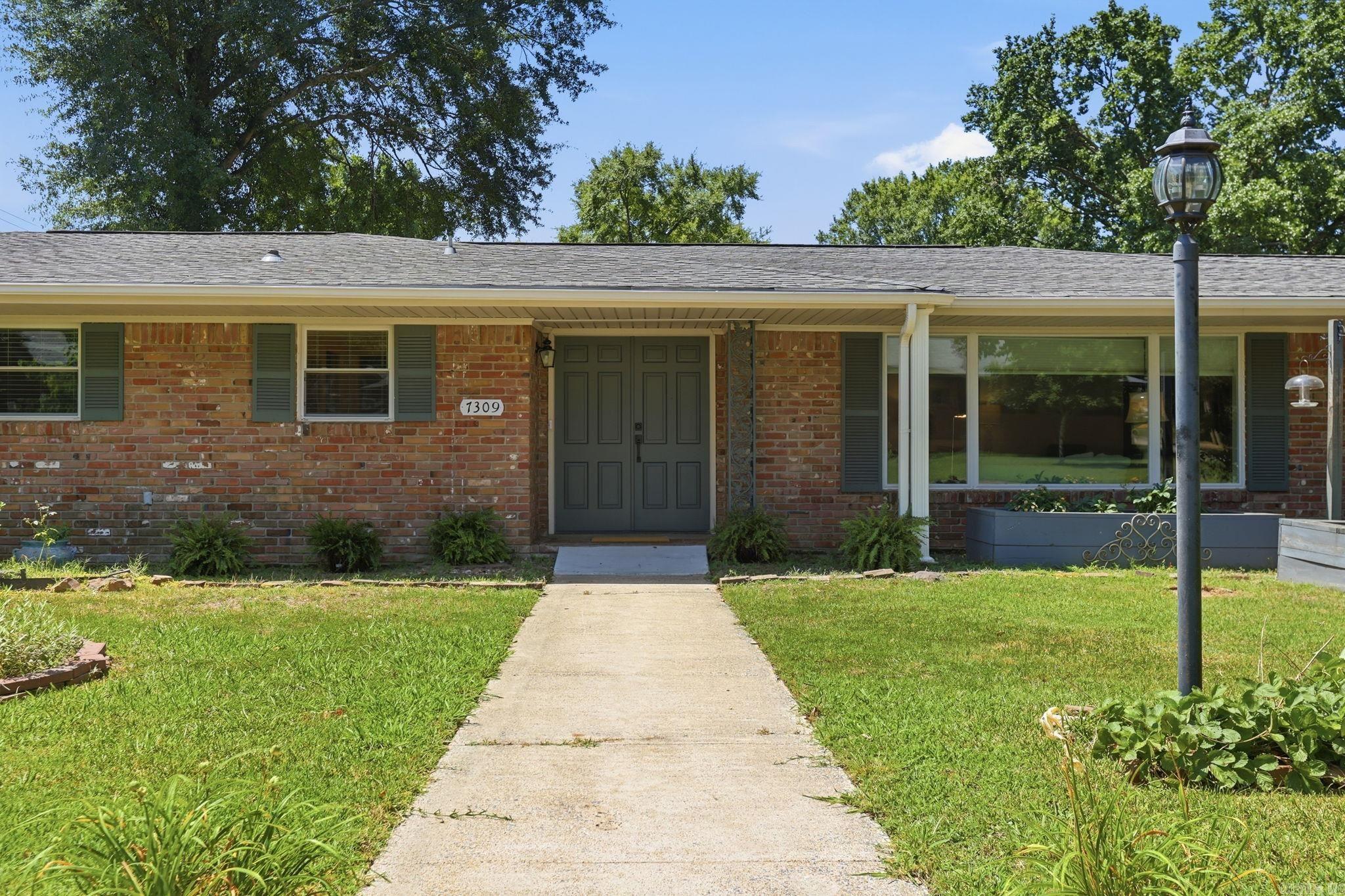 7309 Woodside Lane