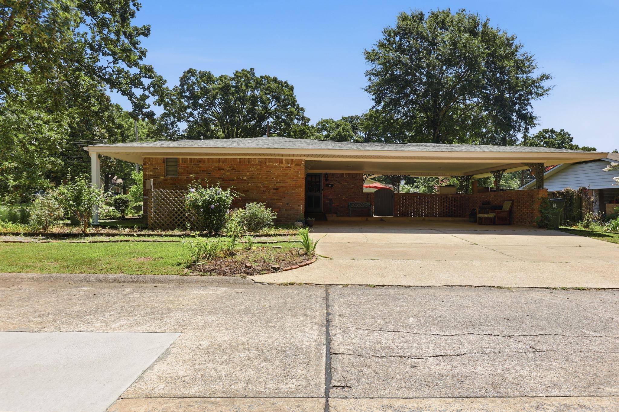 7309 Woodside Lane