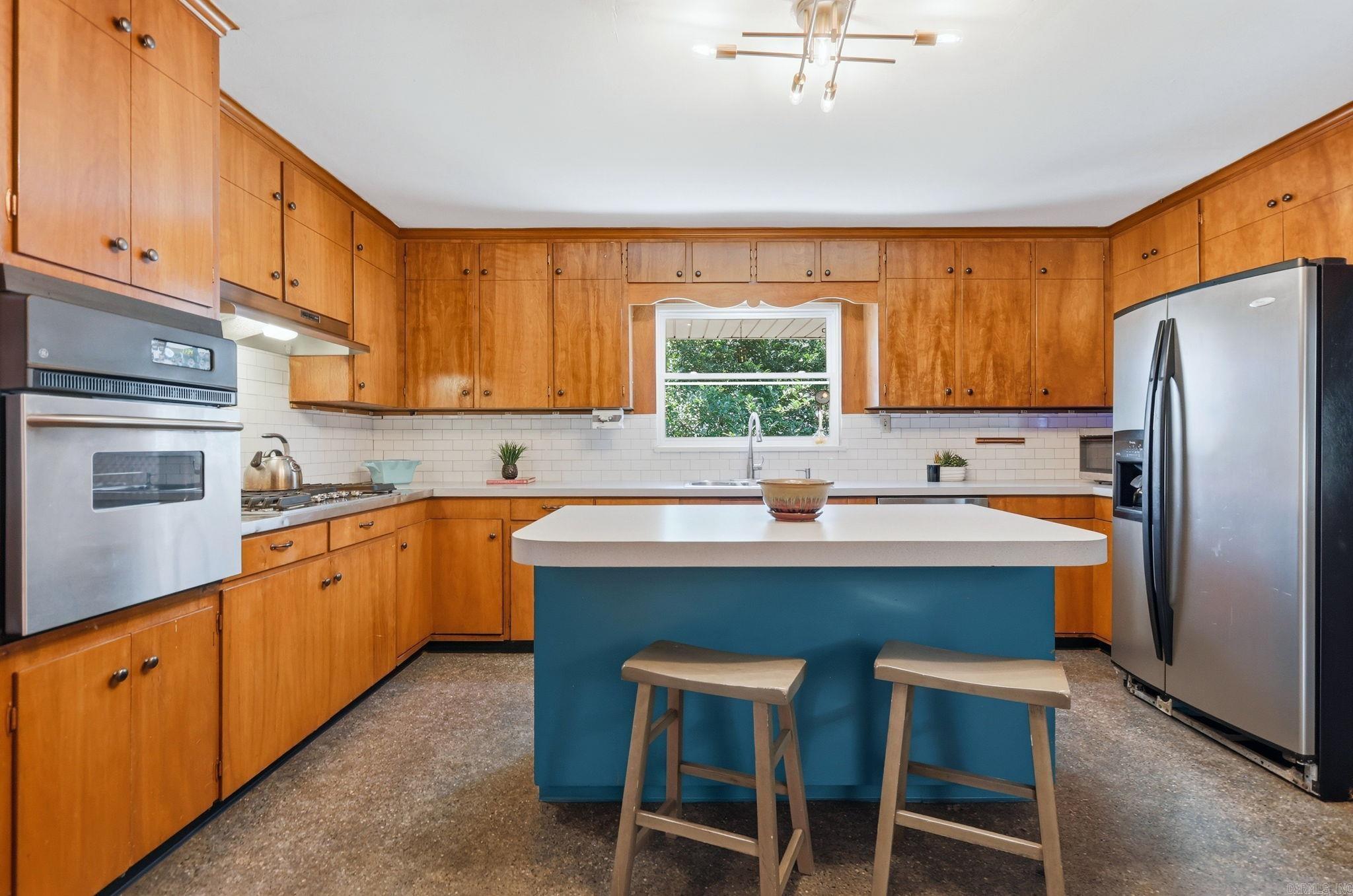 7309 Woodside Lane