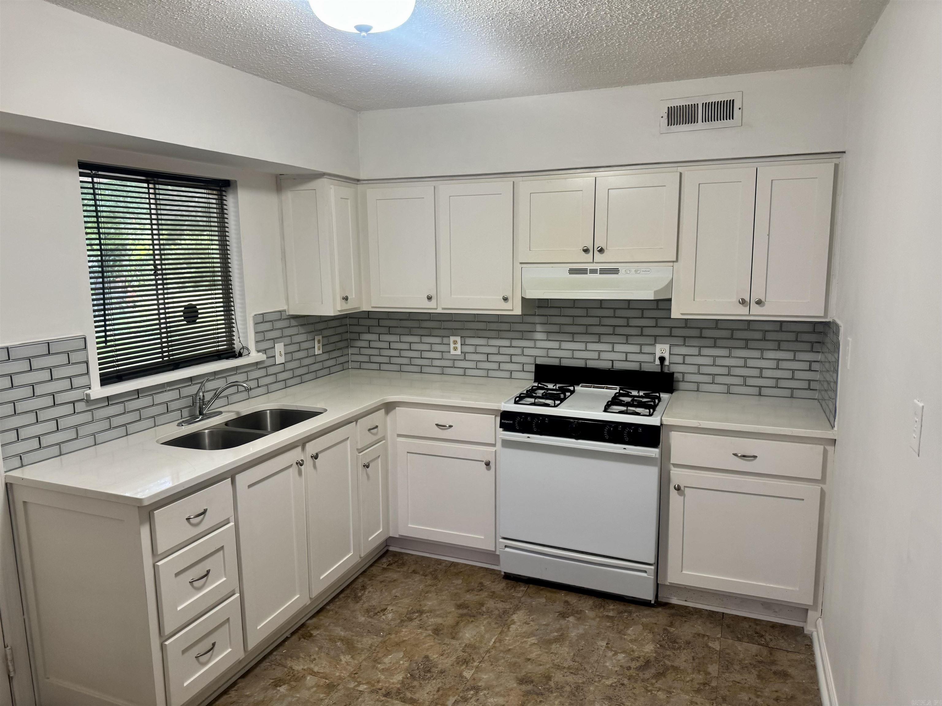 1521 Graham Road