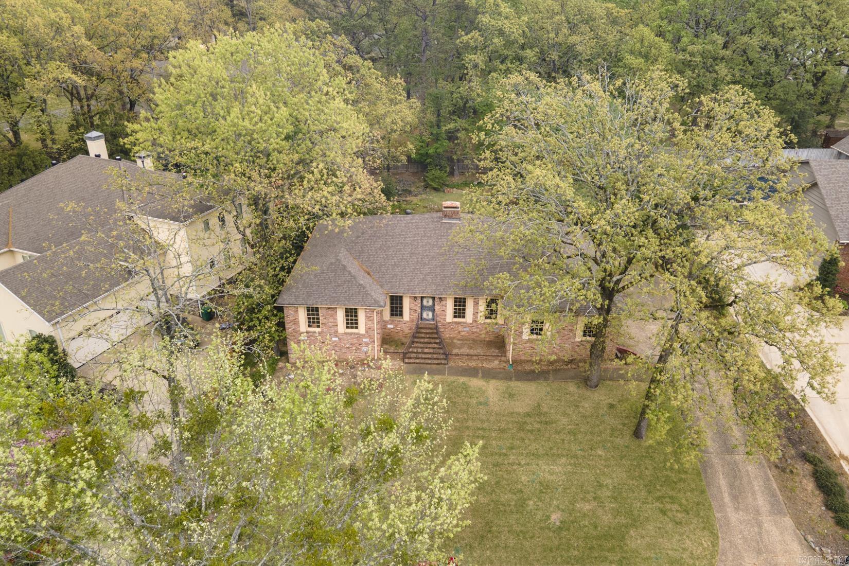 28 Cascades Dr