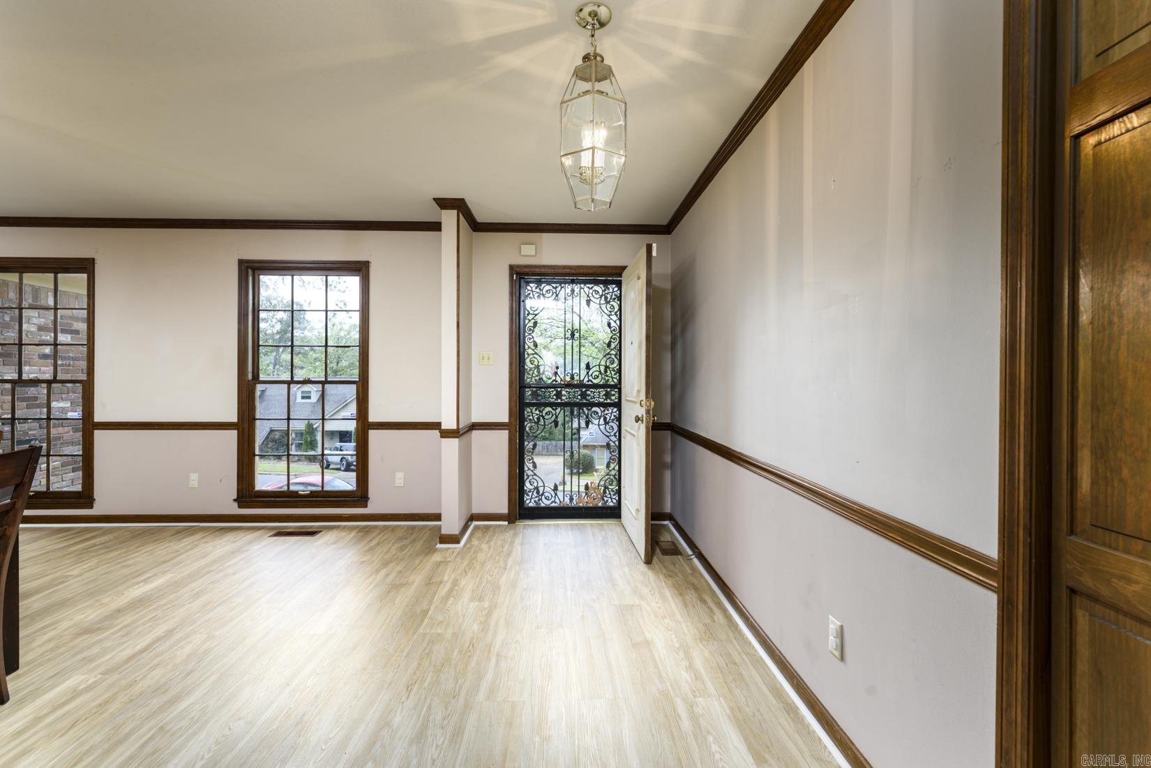 28 Cascades Dr