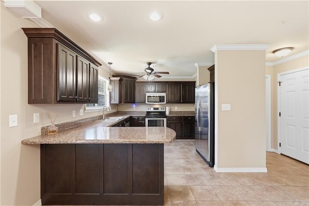 3958 Hemlock