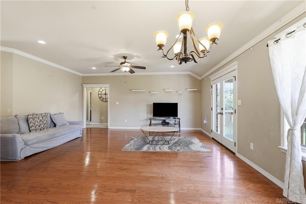 3958 Hemlock