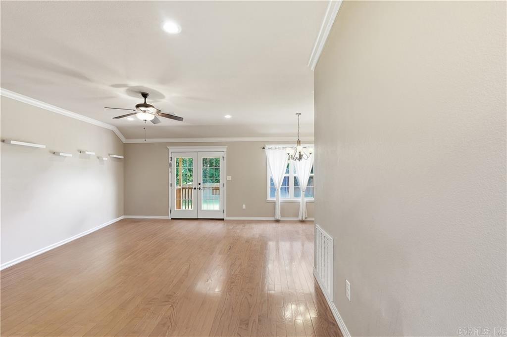 3958 Hemlock