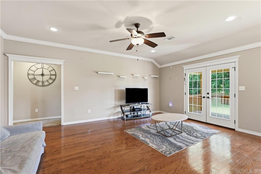 3958 Hemlock