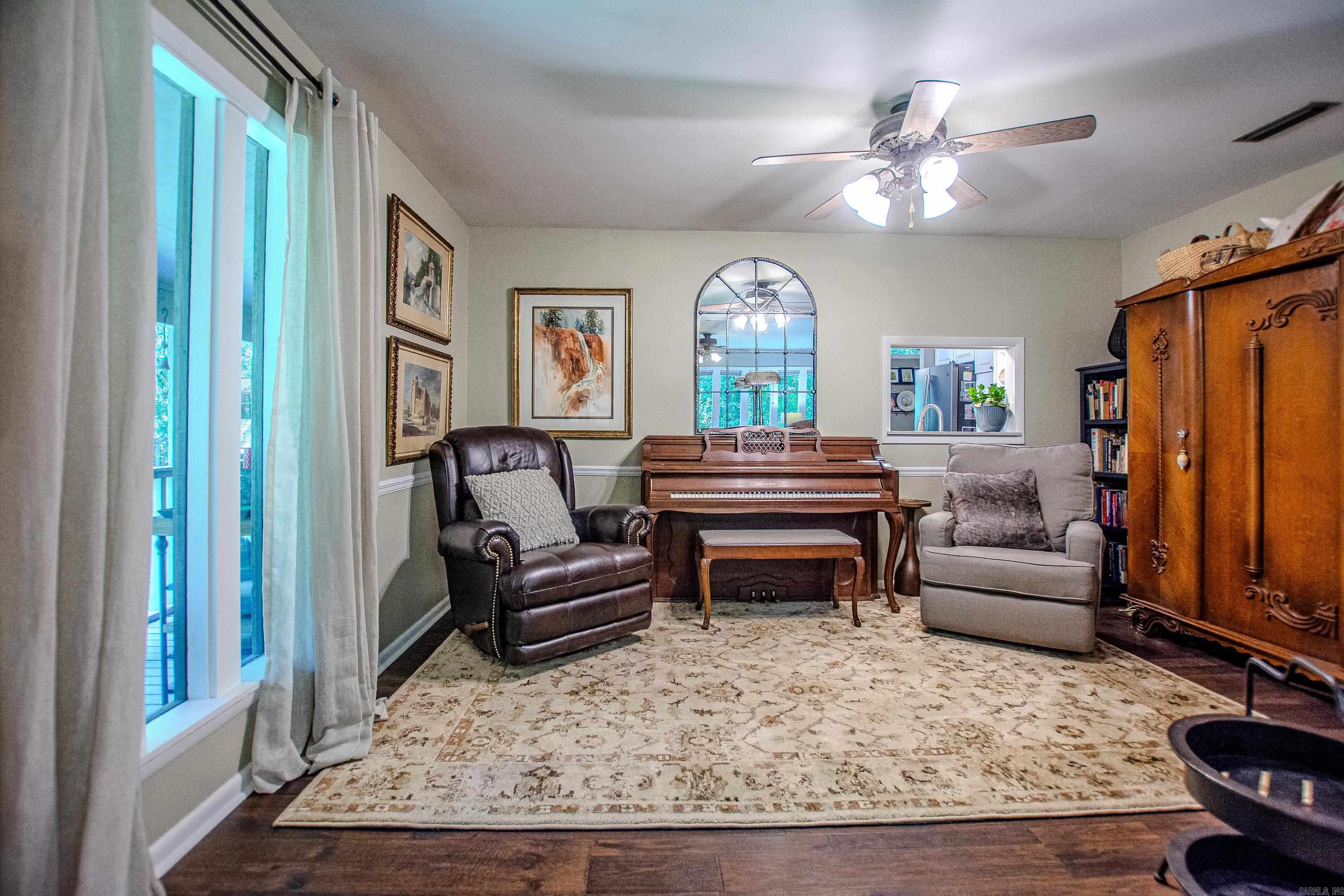 1620 Brookview