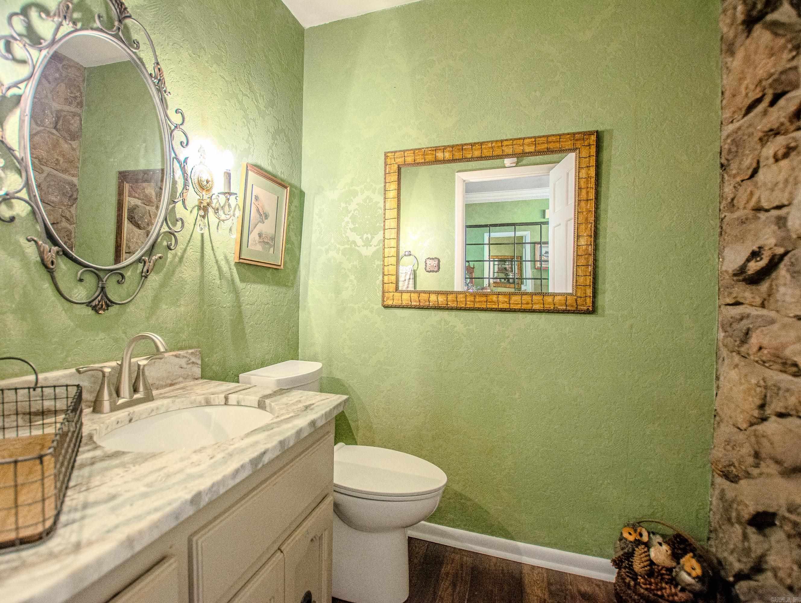 1620 Brookview