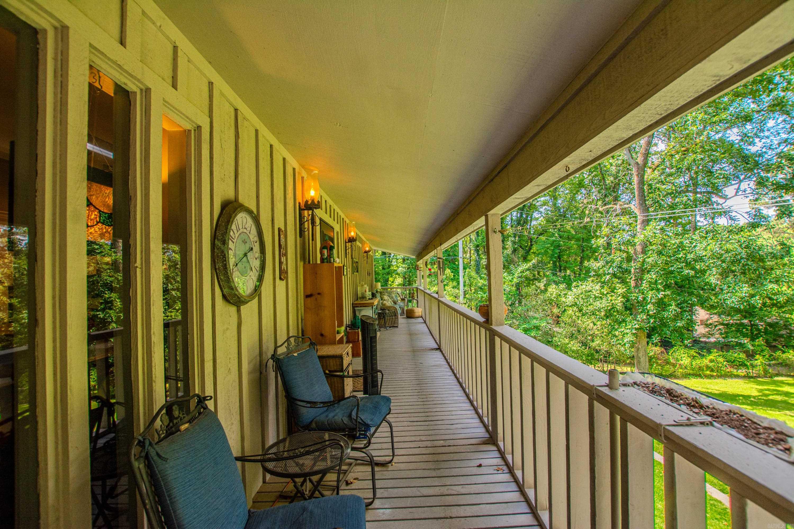 1620 Brookview