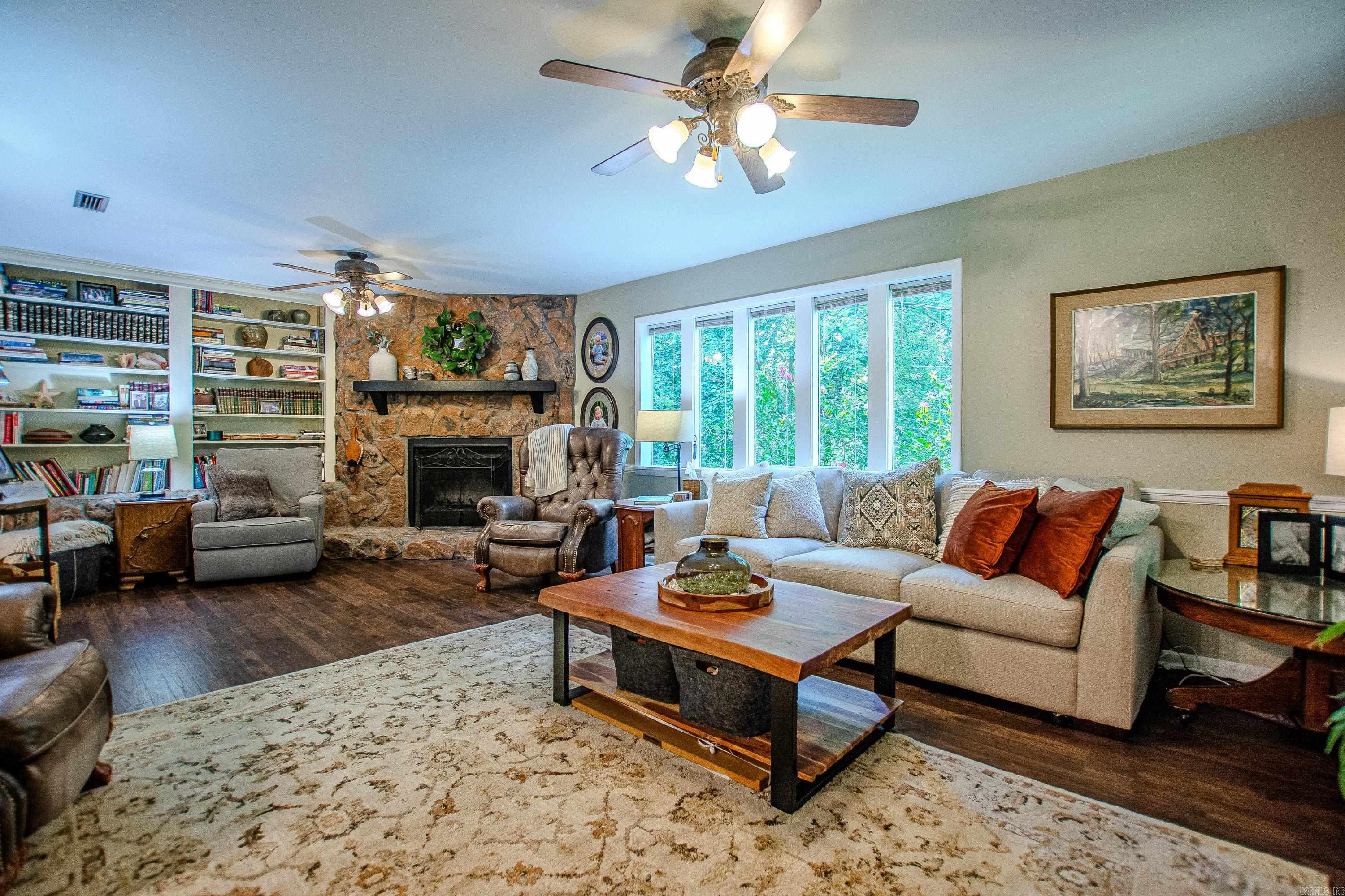 1620 Brookview