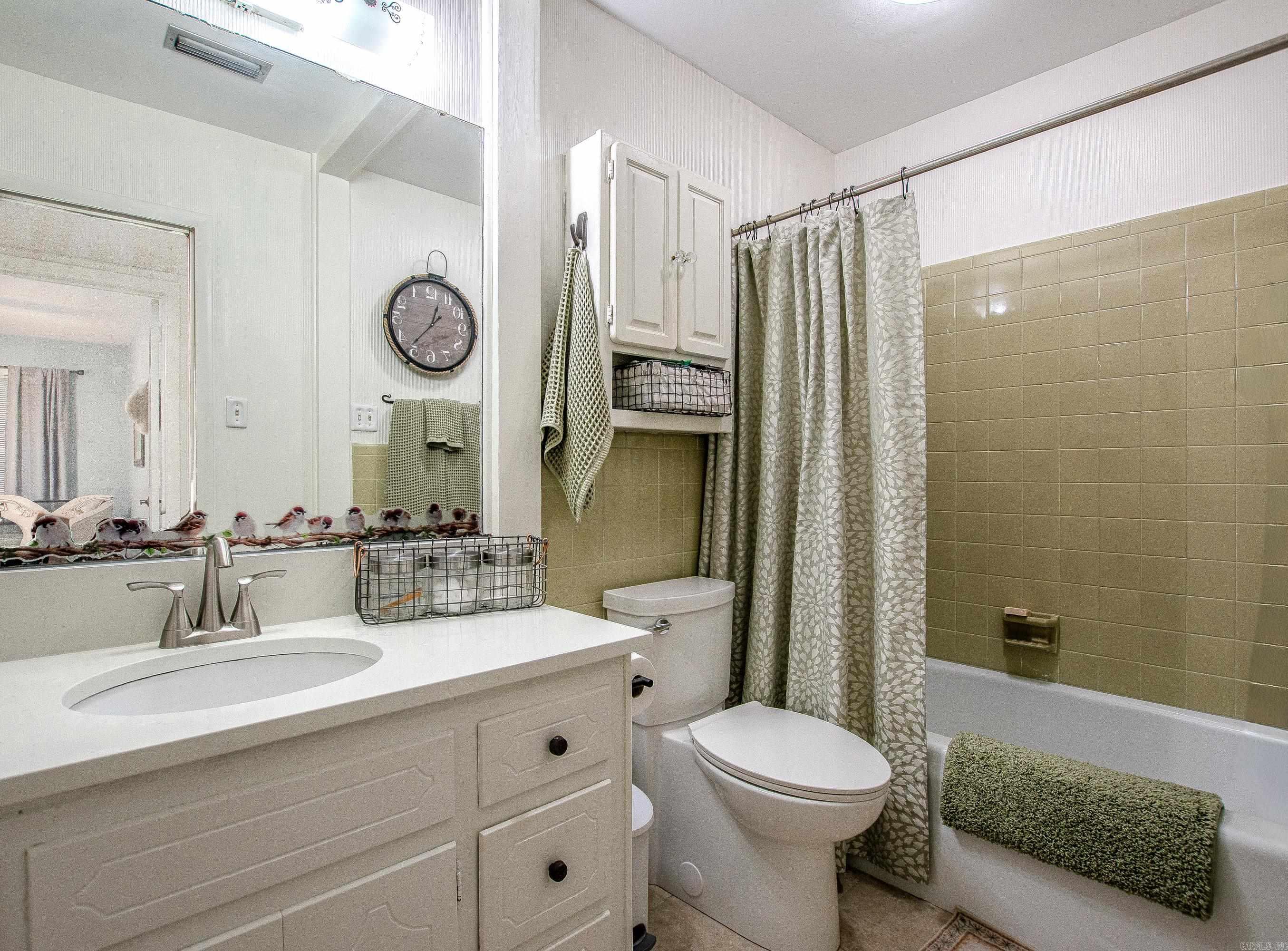 1620 Brookview