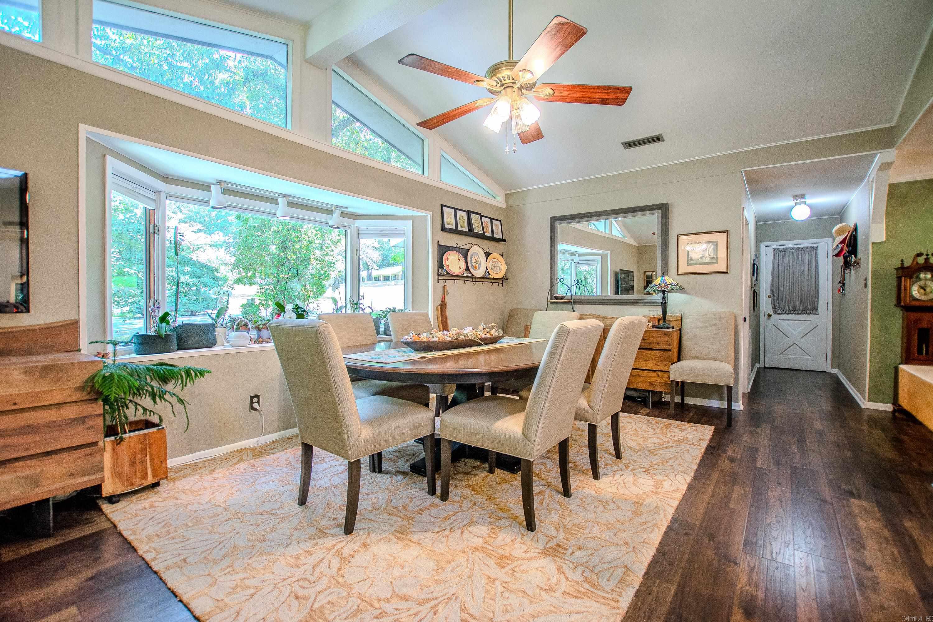 1620 Brookview